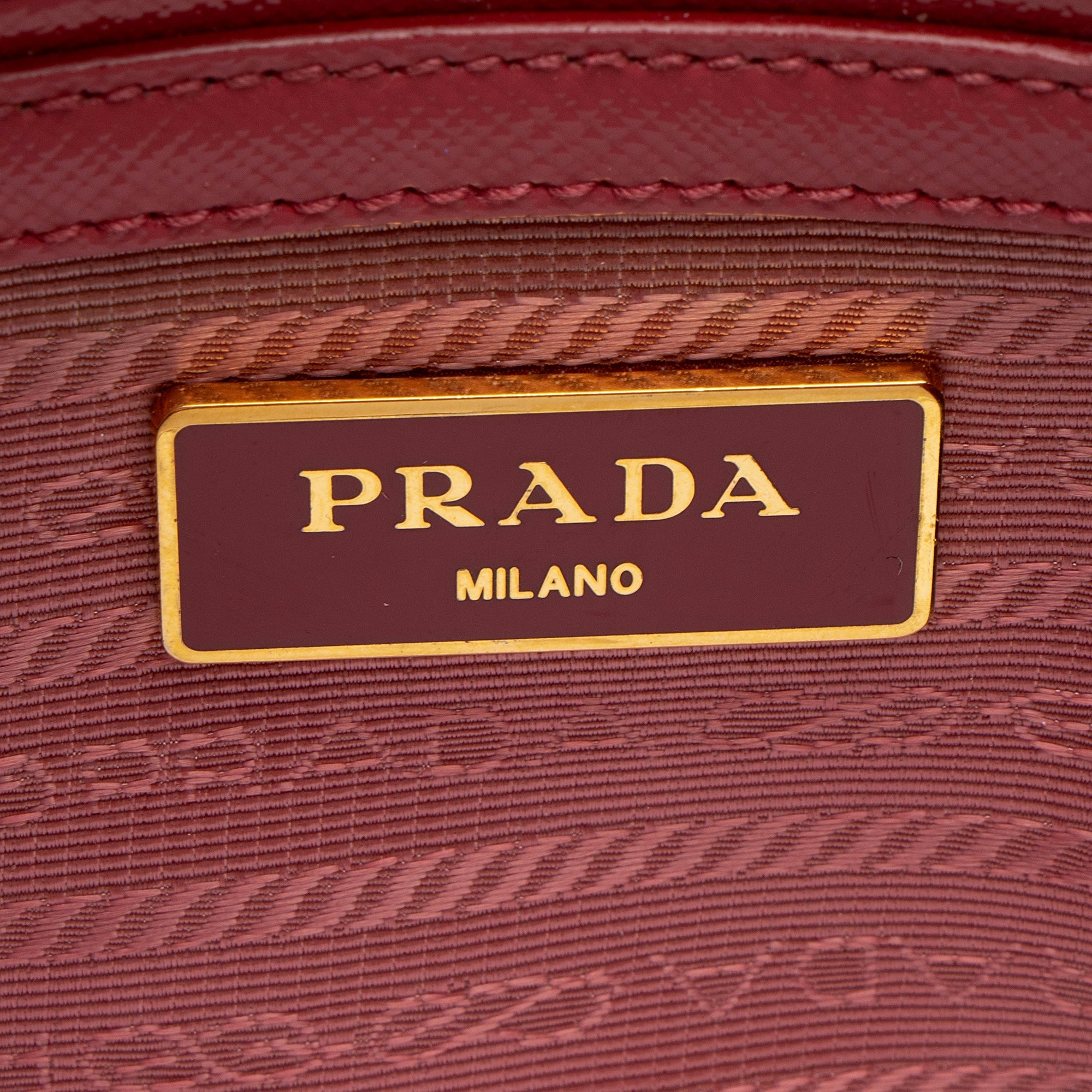 Prada Saffiano Lux Double Zip Small Tote (SHF-FZ8BIg)