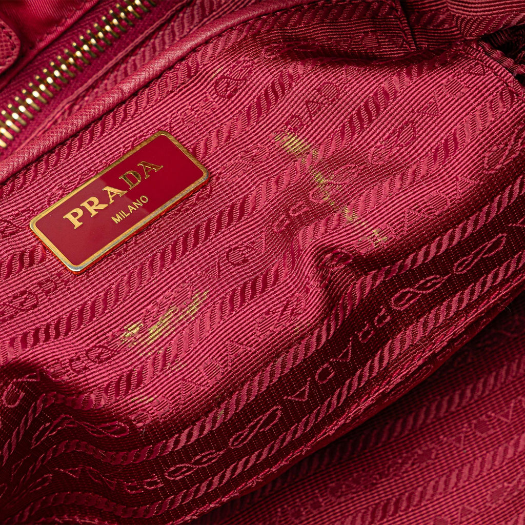 Prada Saffiano-Trimmed Tessuto Tote (SHG-69obRG)