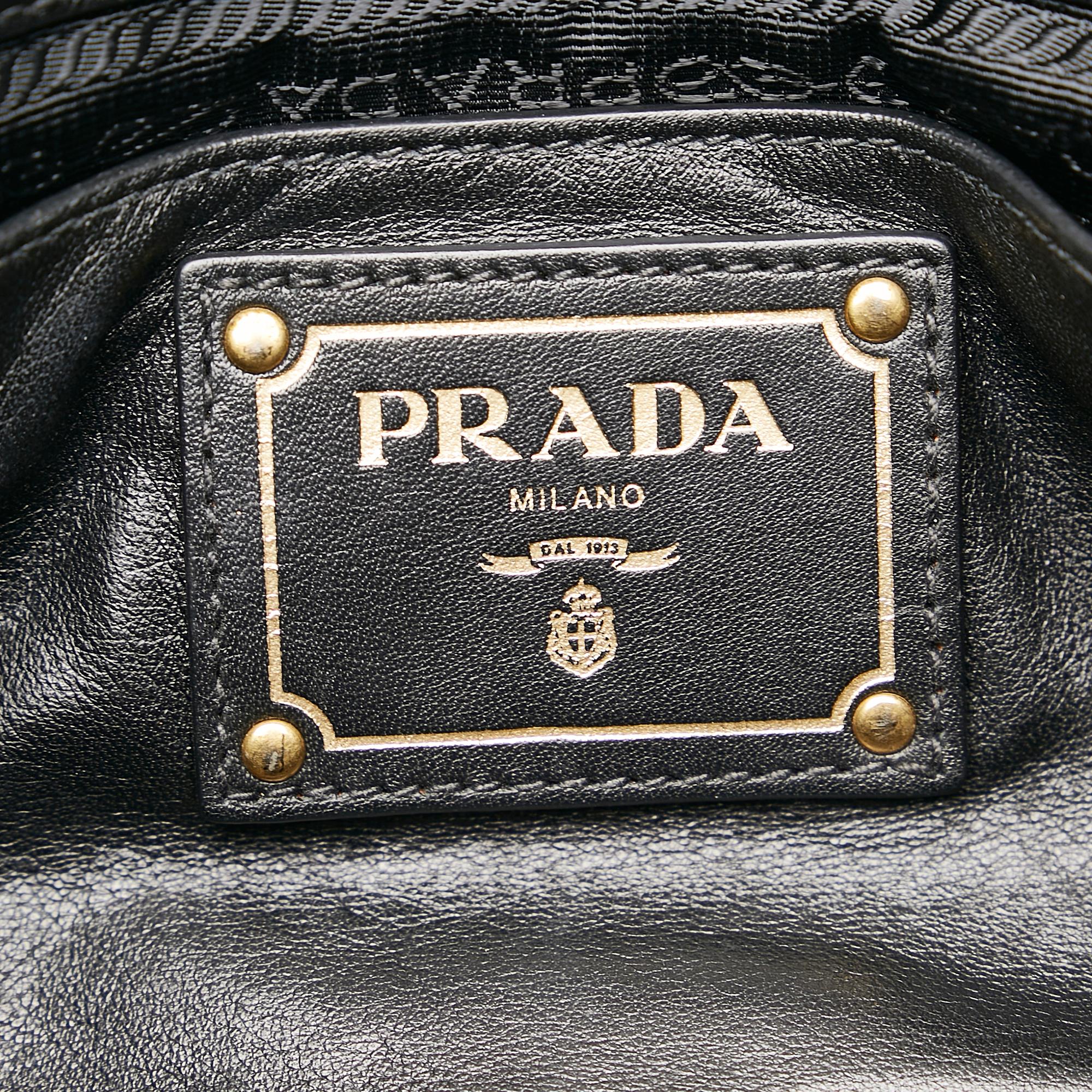 Prada Soft Calf Shopping Tote (SHG-36488)