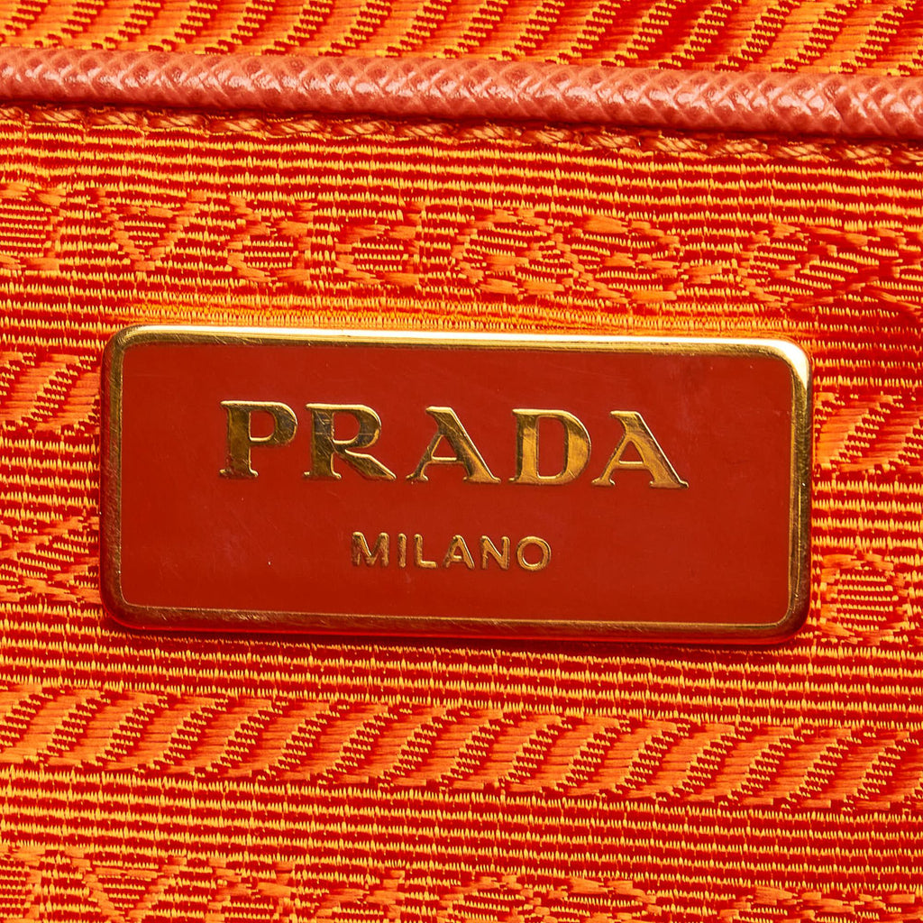 Prada Straw Tote (SHG-29948)