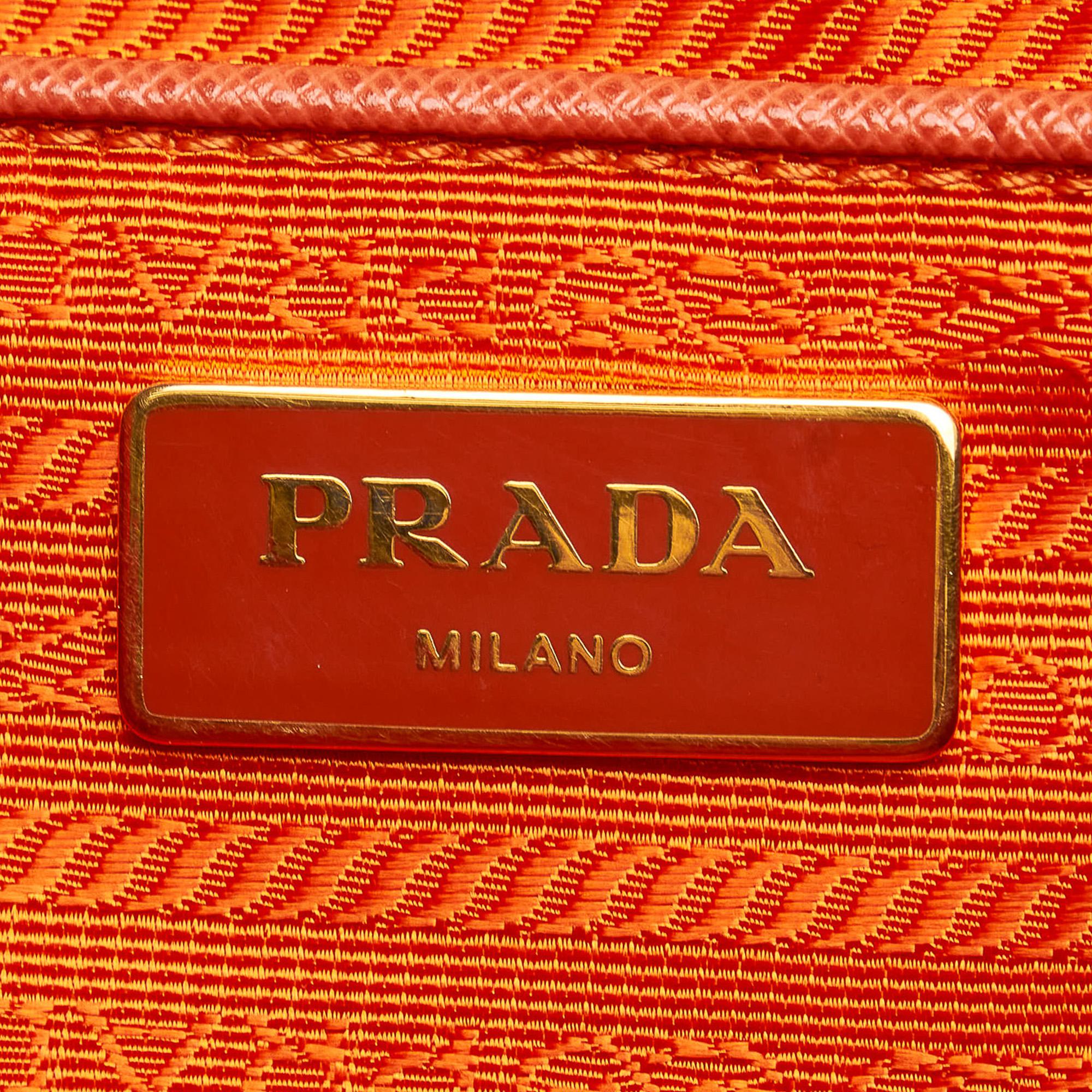 Prada Straw Tote (SHG-29948)