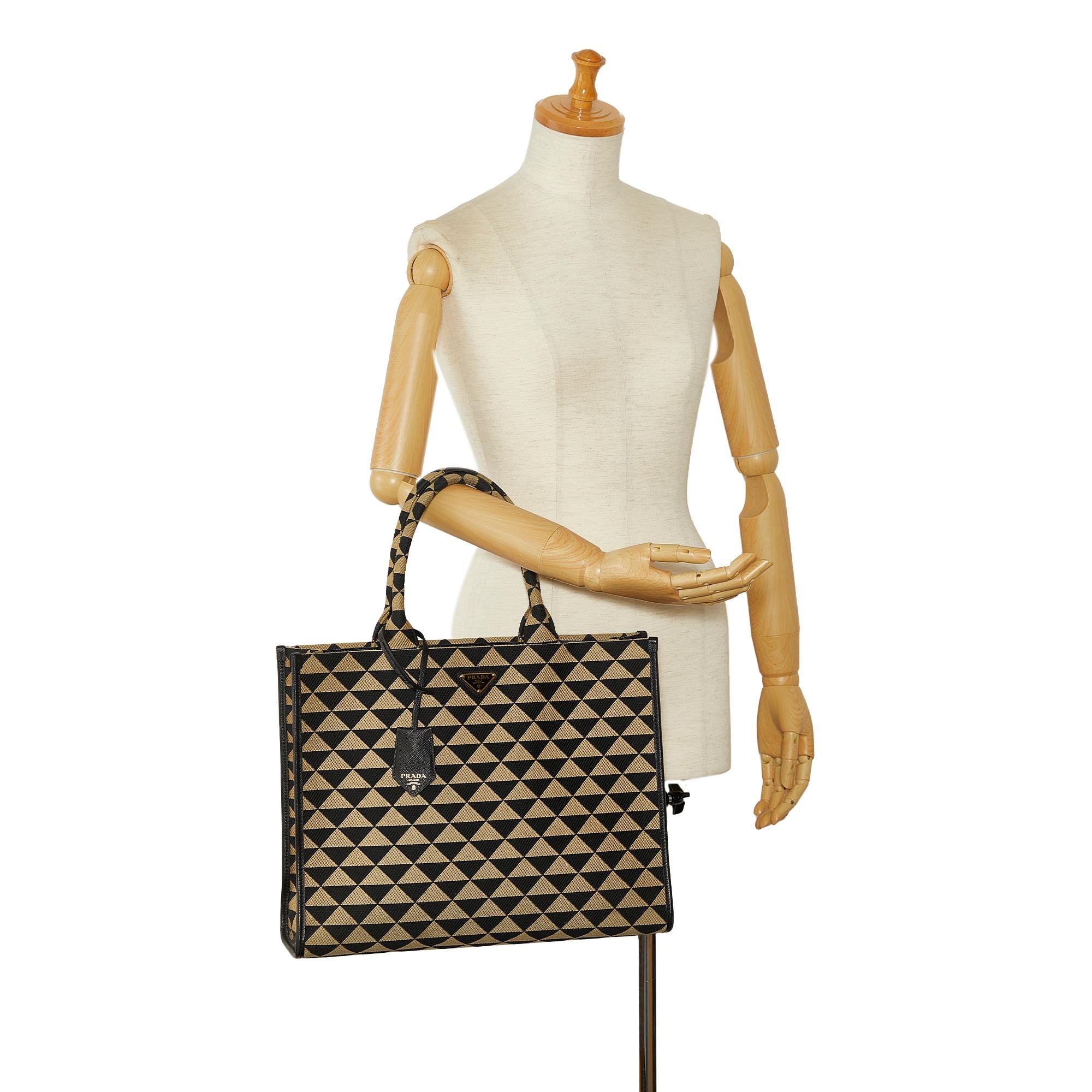 Prada Symbole Triangolo Tote (SHG-eoCrkY)