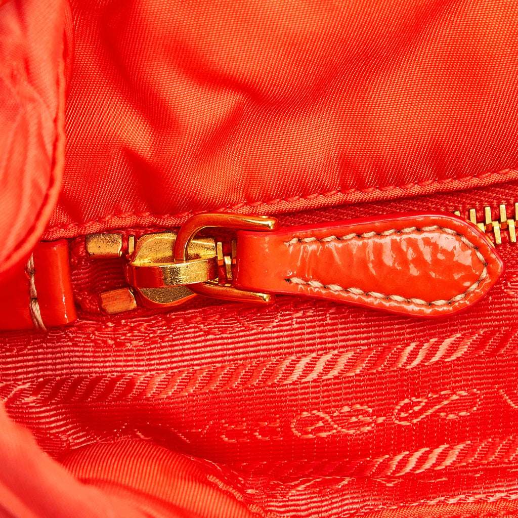 Prada Tessuto Bomber Tote Bag (SHG-30732)