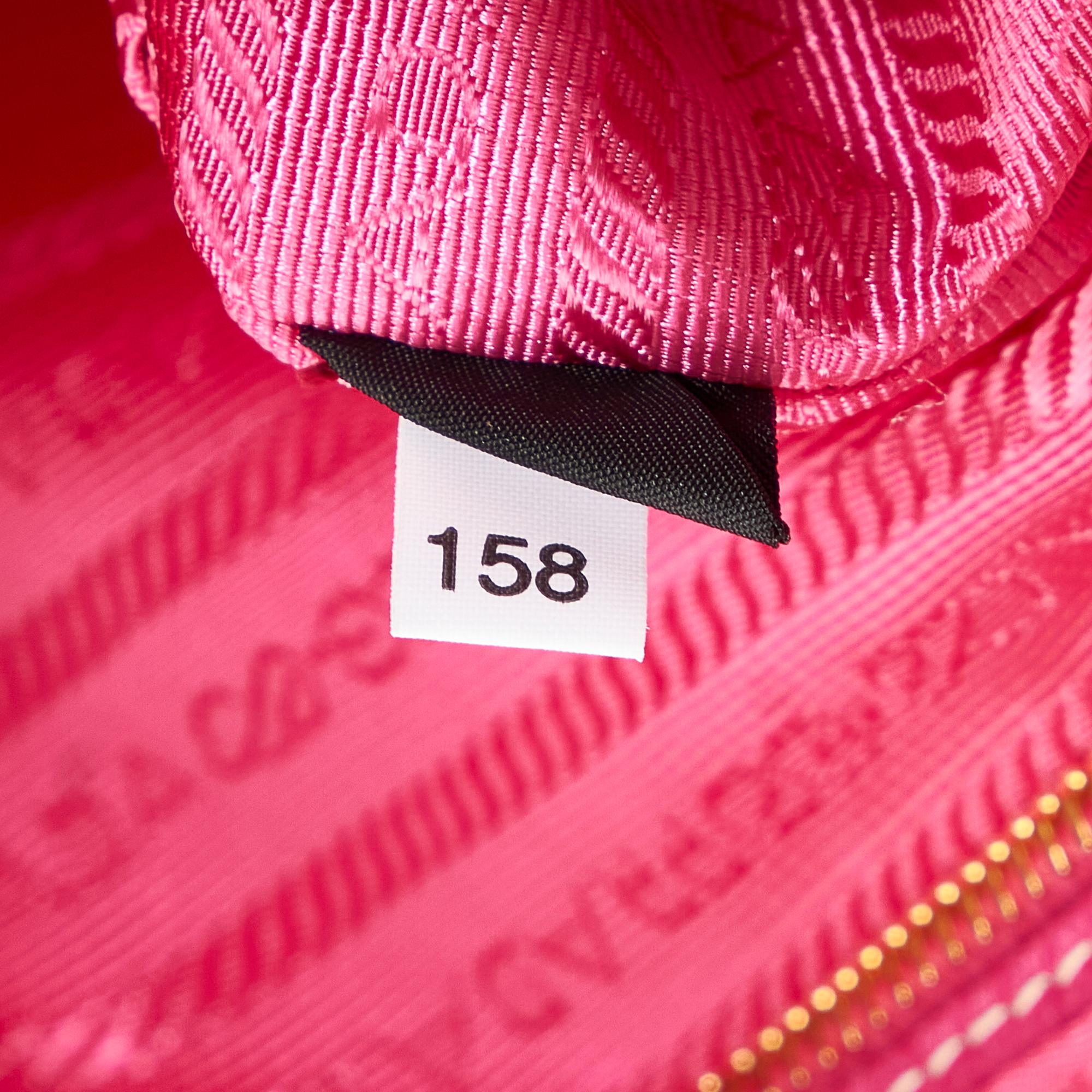 Prada Tessuto Canapa Tote Bag (SHG-23294)