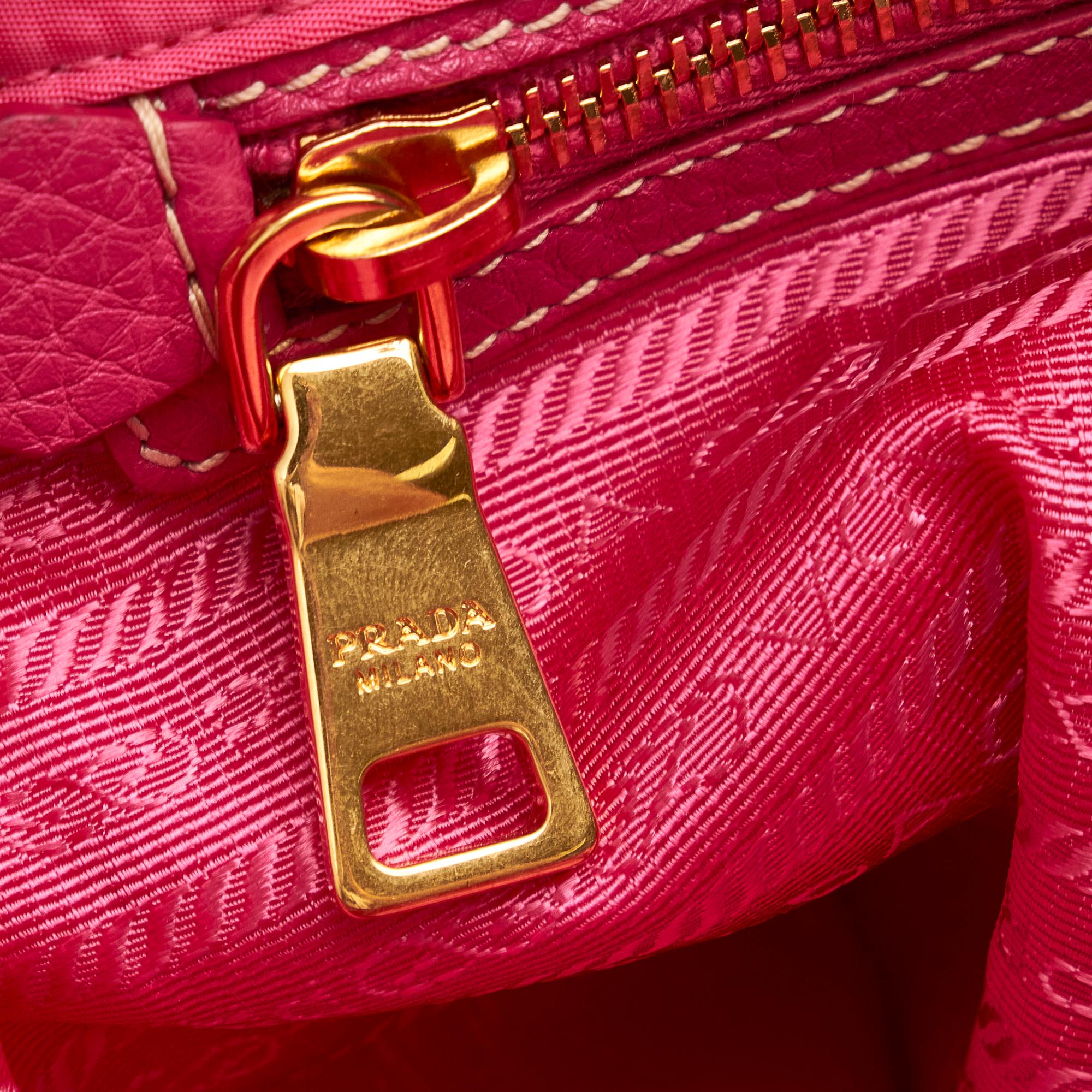 Prada Tessuto Canapa Tote Bag (SHG-31760)