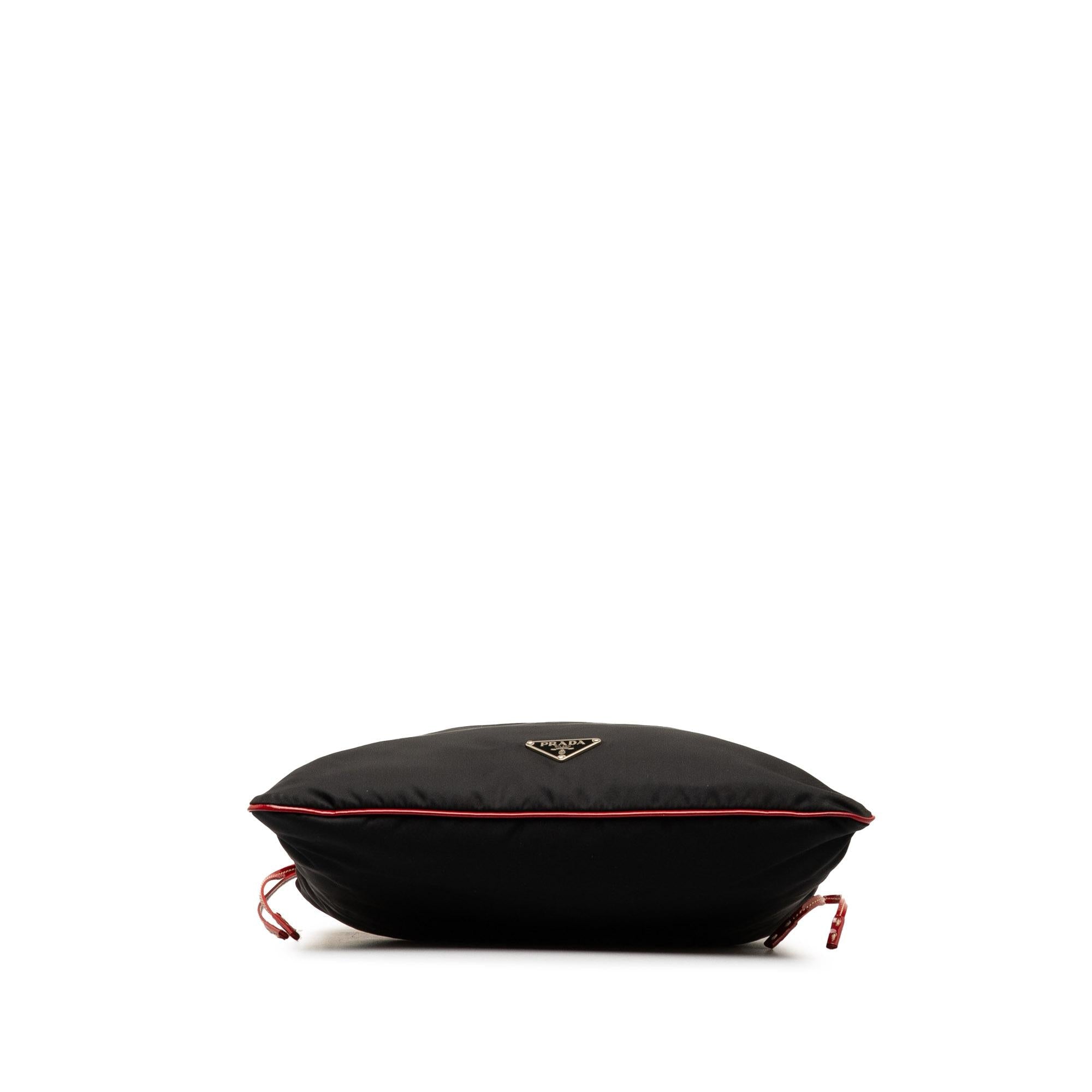 Prada Tessuto Drawstring Tote (SHG-KLu2YA)