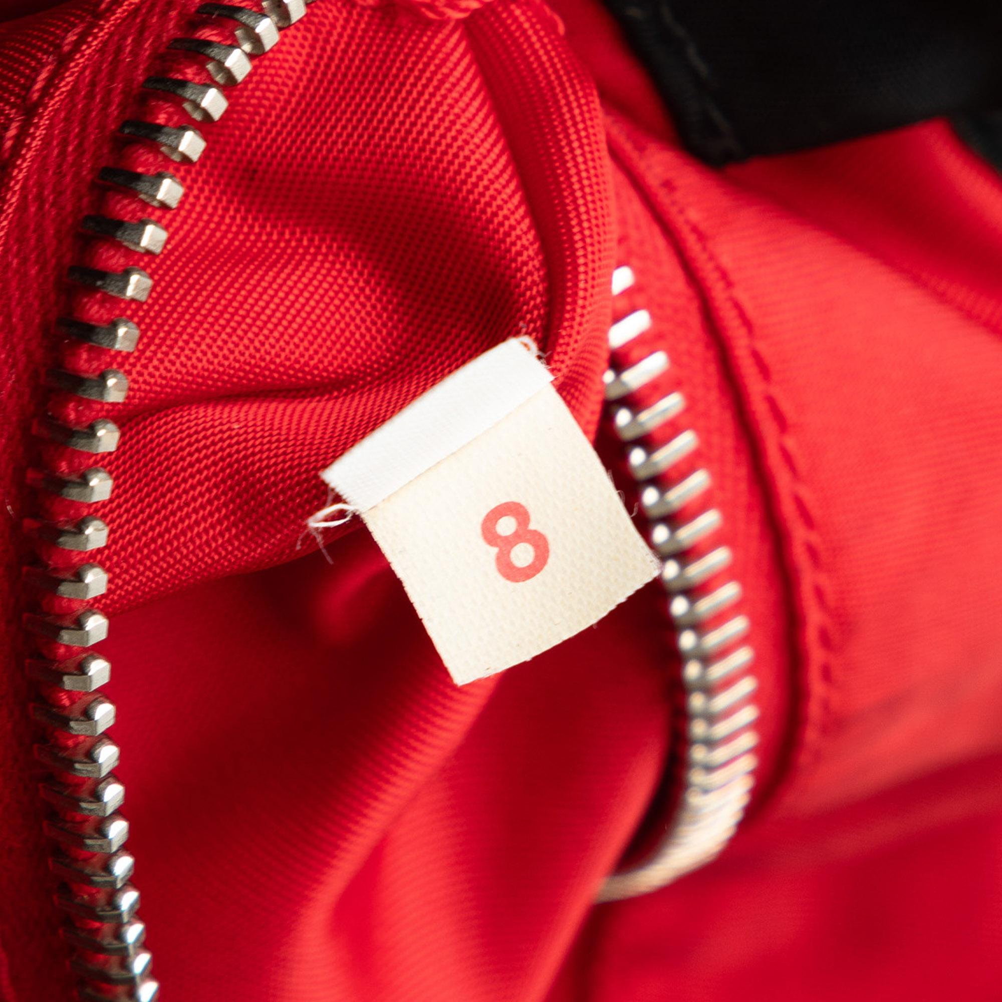 Prada Tessuto Drawstring Tote (SHG-KLu2YA)