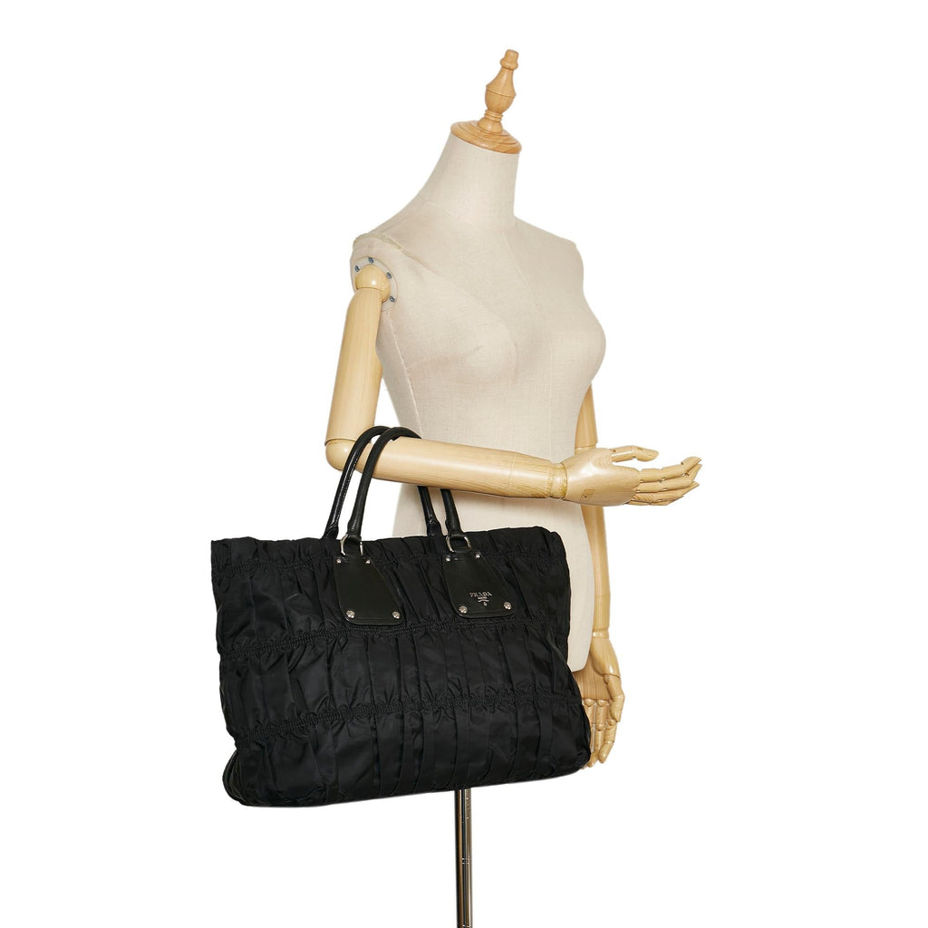 Prada Tessuto Gaufre Tote Bag (SHG-35118)
