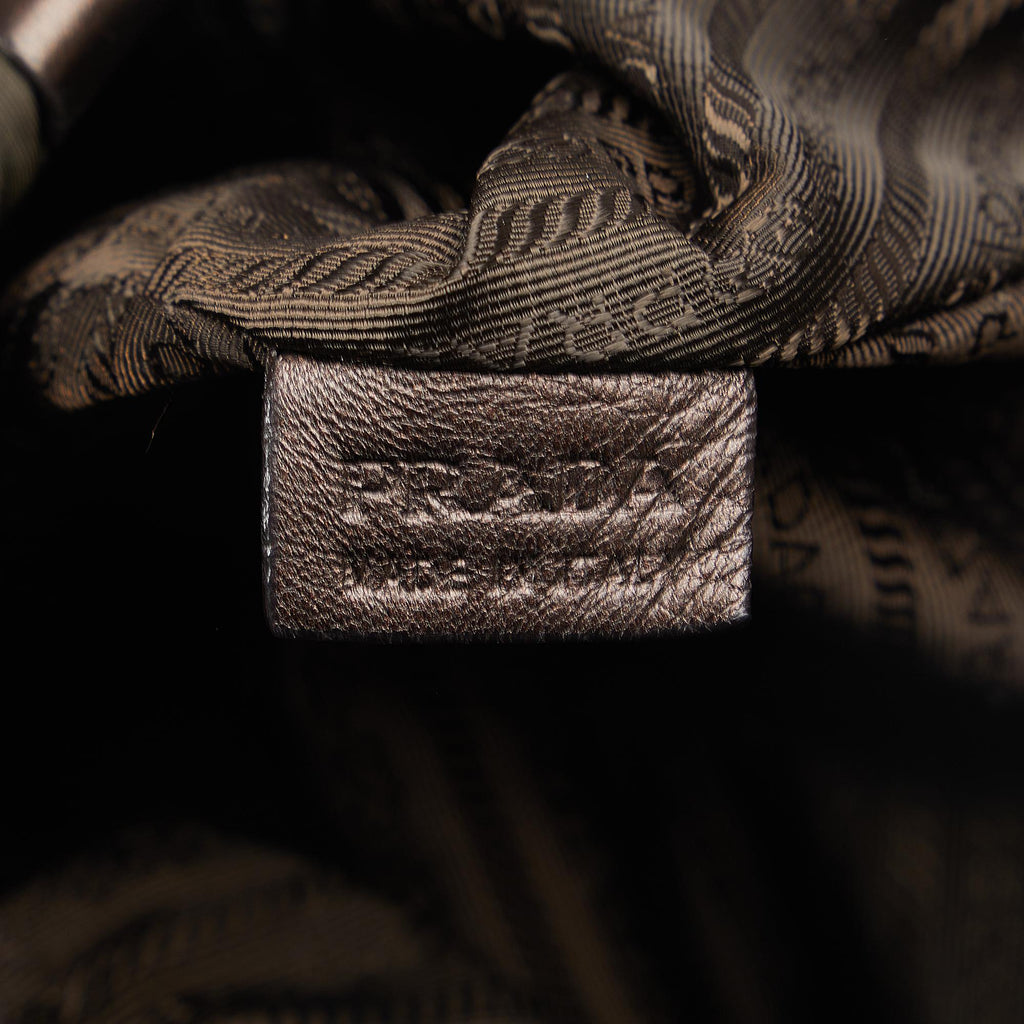 Prada Tessuto Nappa Waves Tote (SHG-zw4bxu)