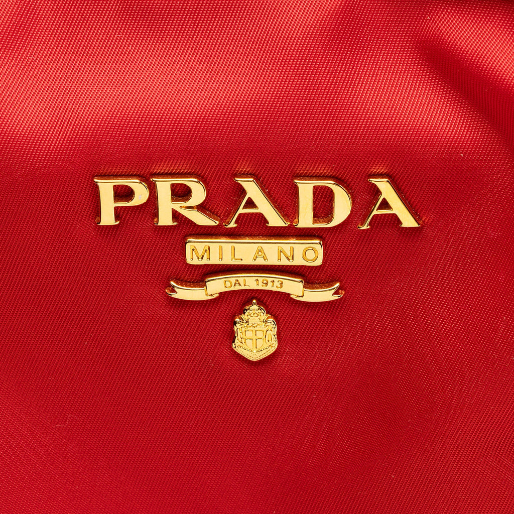 Prada Tessuto Saffiano Drawstring Tote (SHF-qG4m7p)
