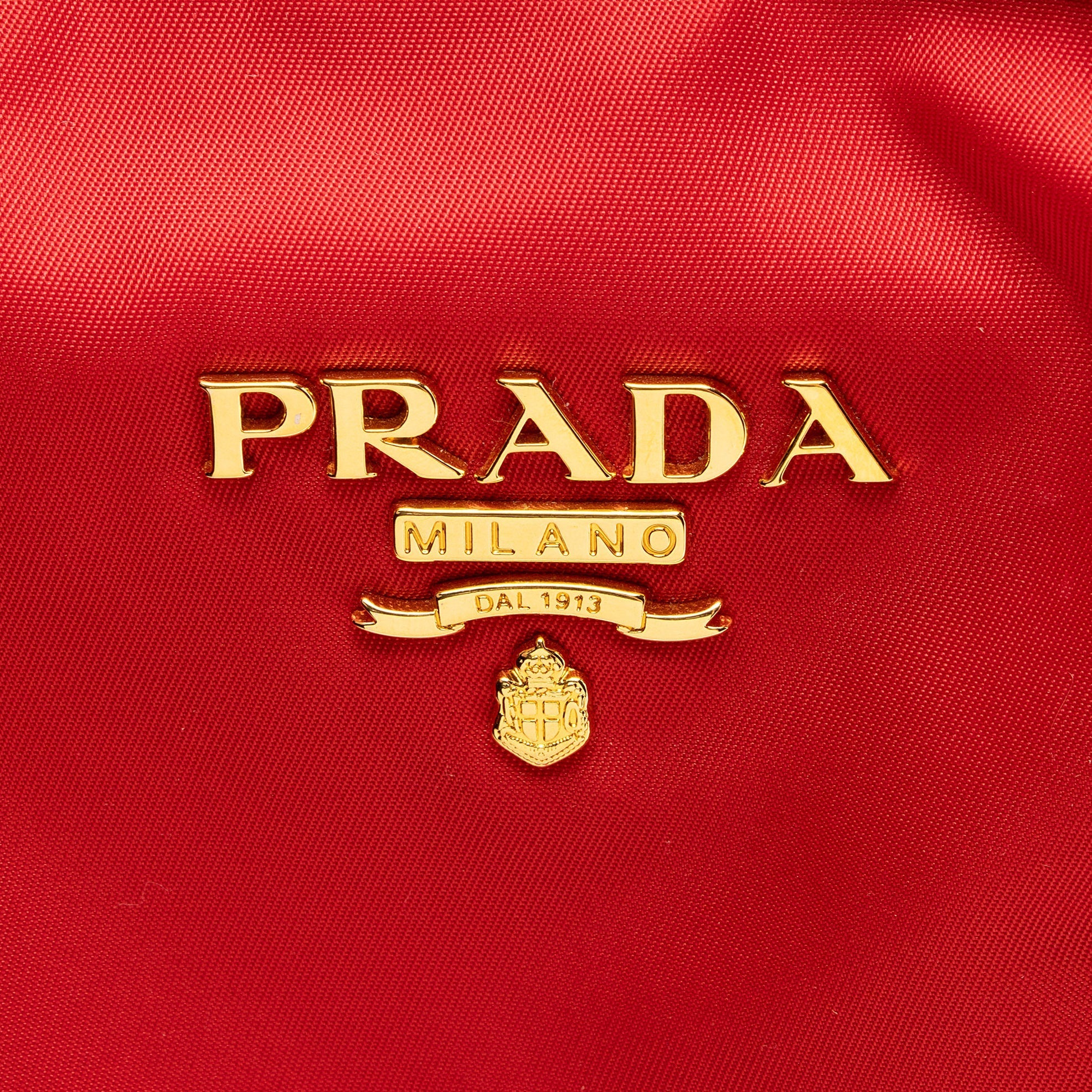 Prada Tessuto Saffiano Drawstring Tote (SHF-qG4m7p)