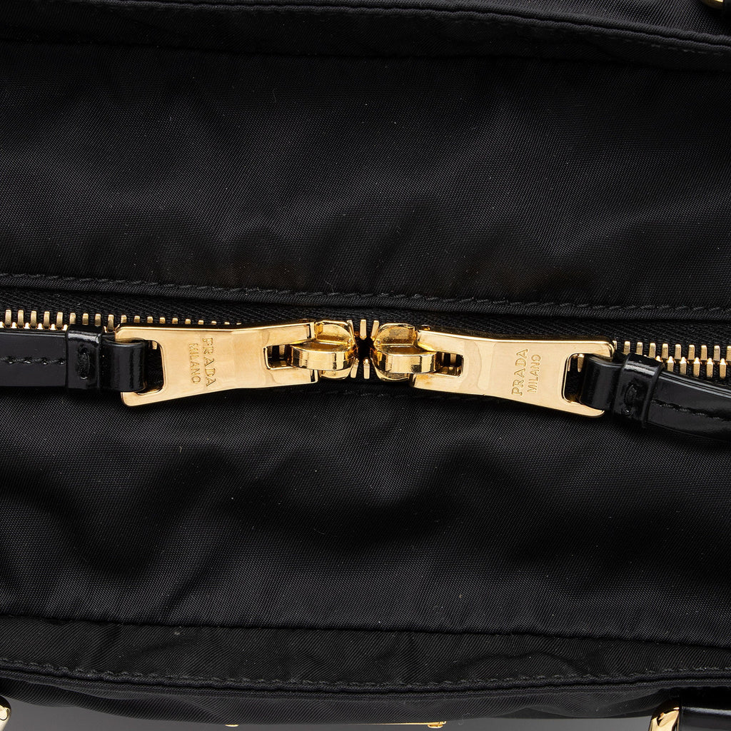Prada Tessuto Spazzolato Tote (SHF-Z2HRY5)