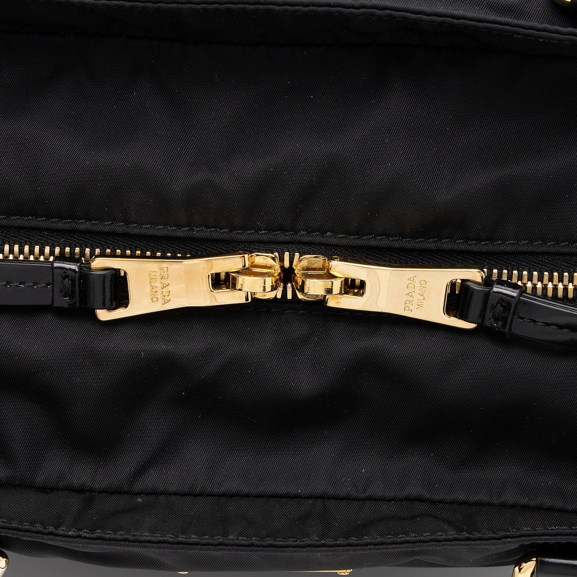 Prada Tessuto Spazzolato Tote (SHF-Z2HRY5)