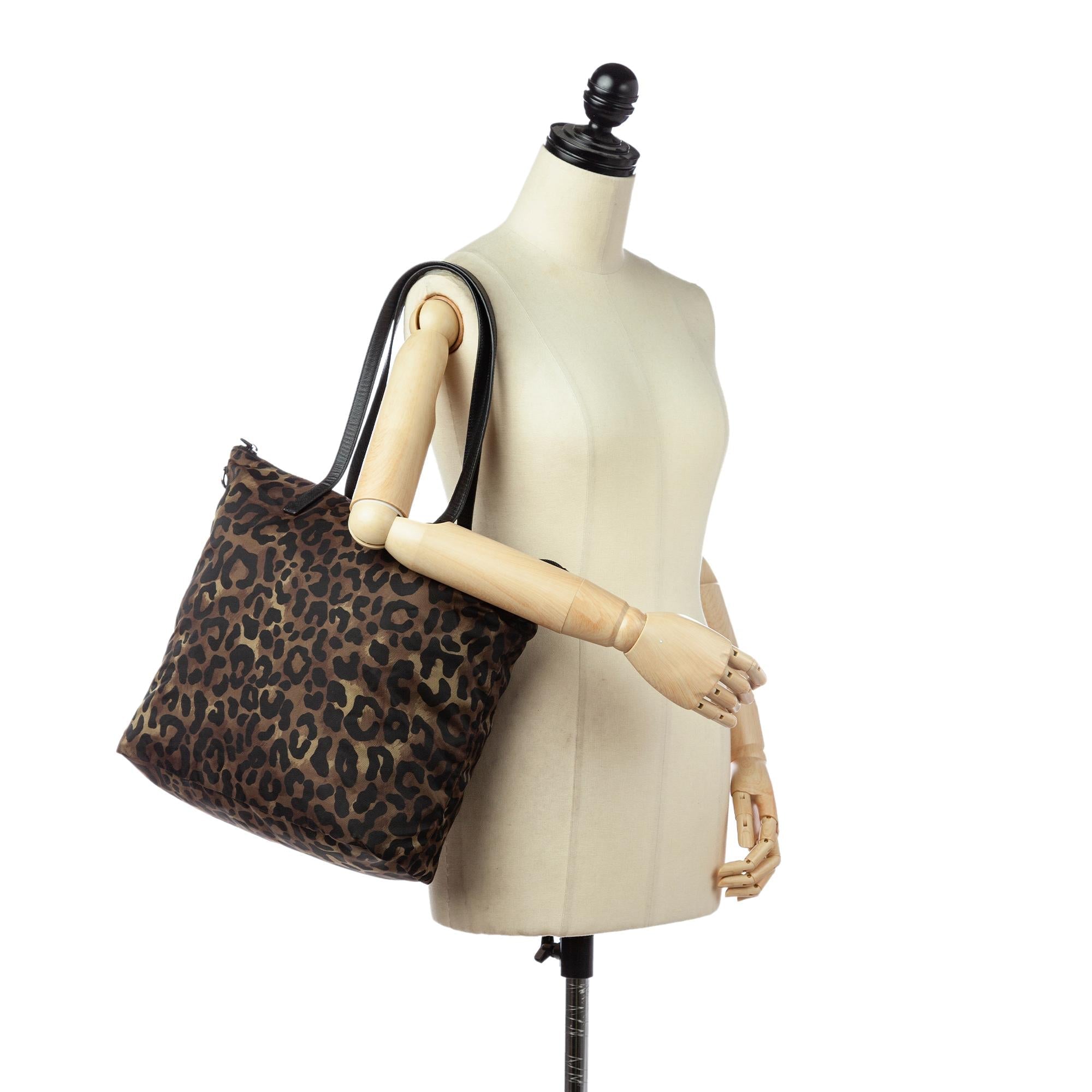 Prada Tessuto Stampato Tote Bag (SHG-30948)