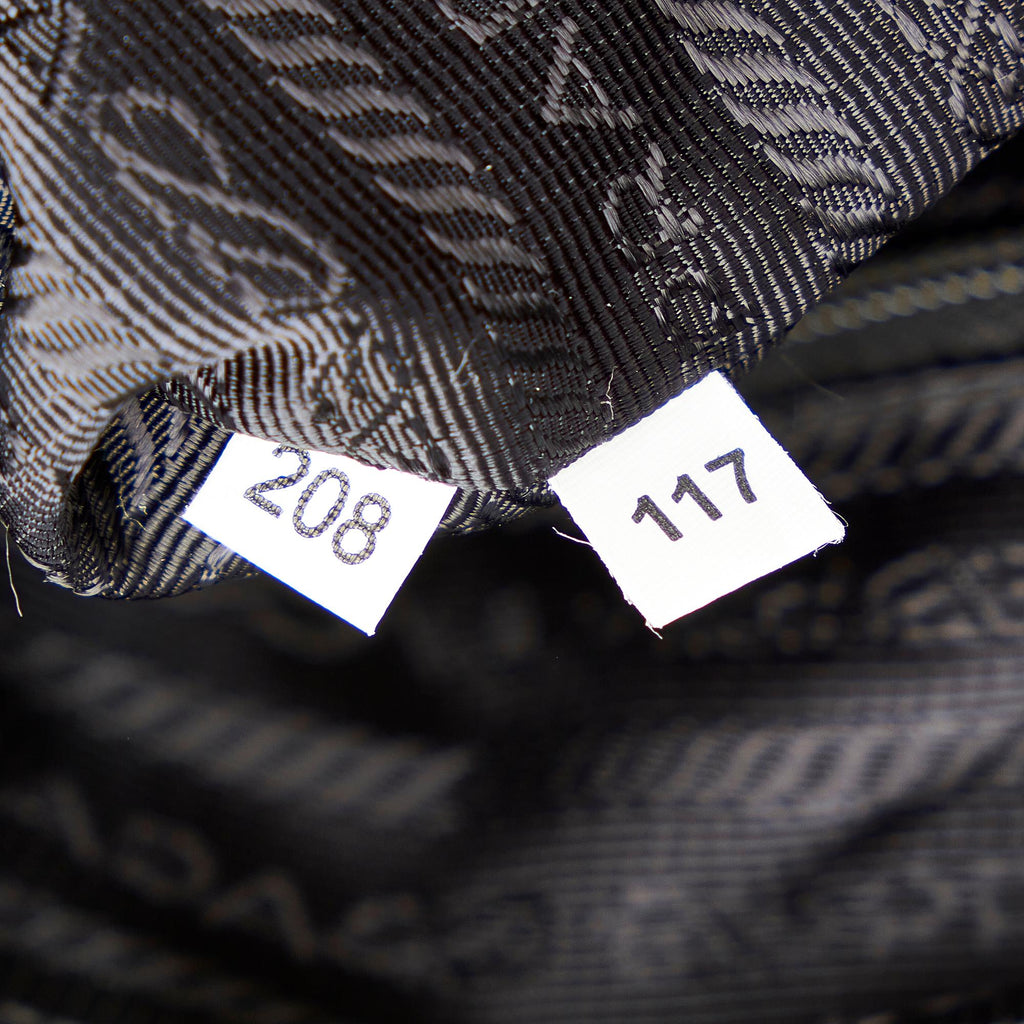 Prada Tessuto Stampato Tote (SHG-25931)