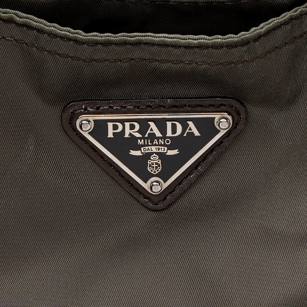 Prada Tessuto Tall Tote (SHF-15385)