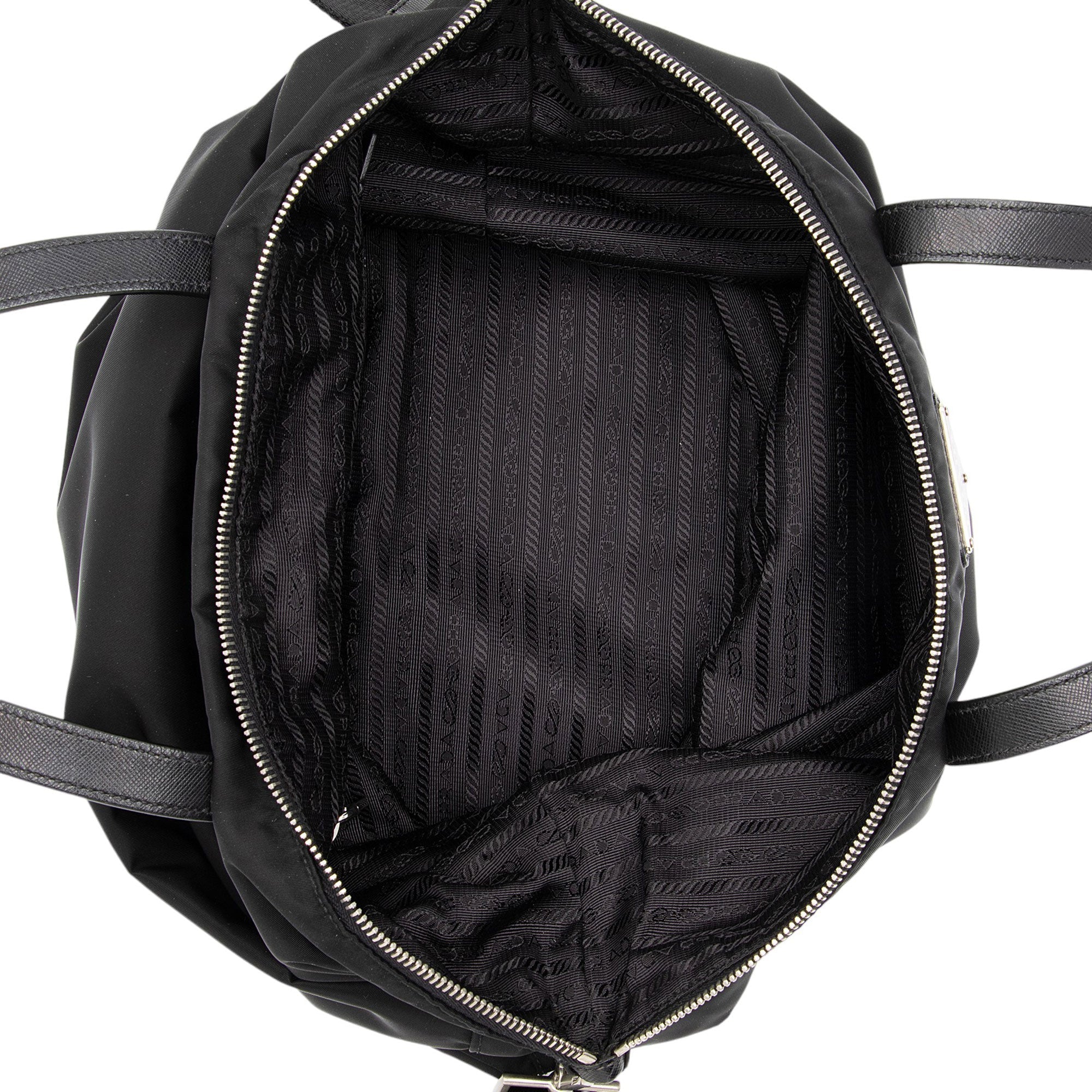 Prada Tessuto Tall Tote (SHF-cp77H4)