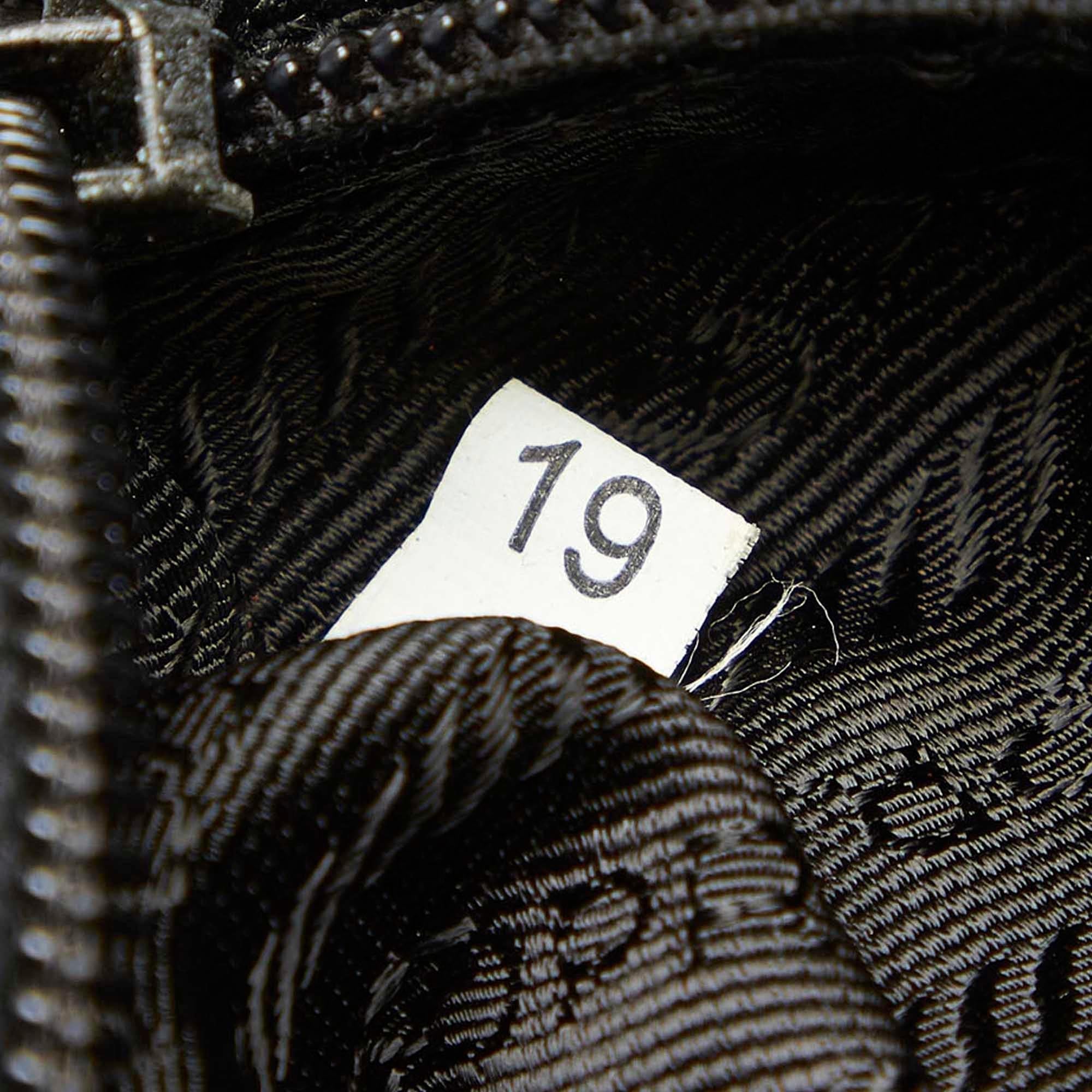 Prada Tessuto Tote Bag (SHG-19519)