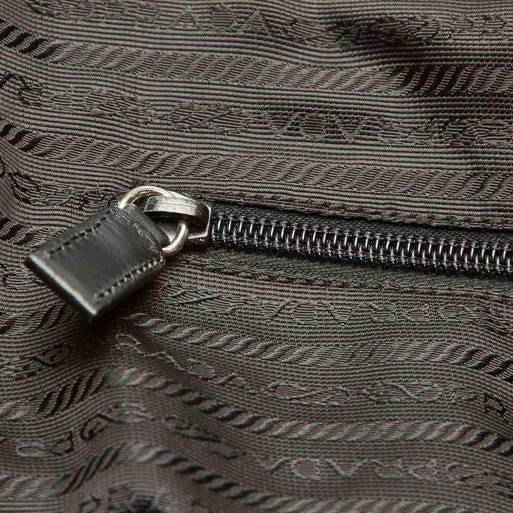 Prada Tessuto Tote Bag (SHG-19519)