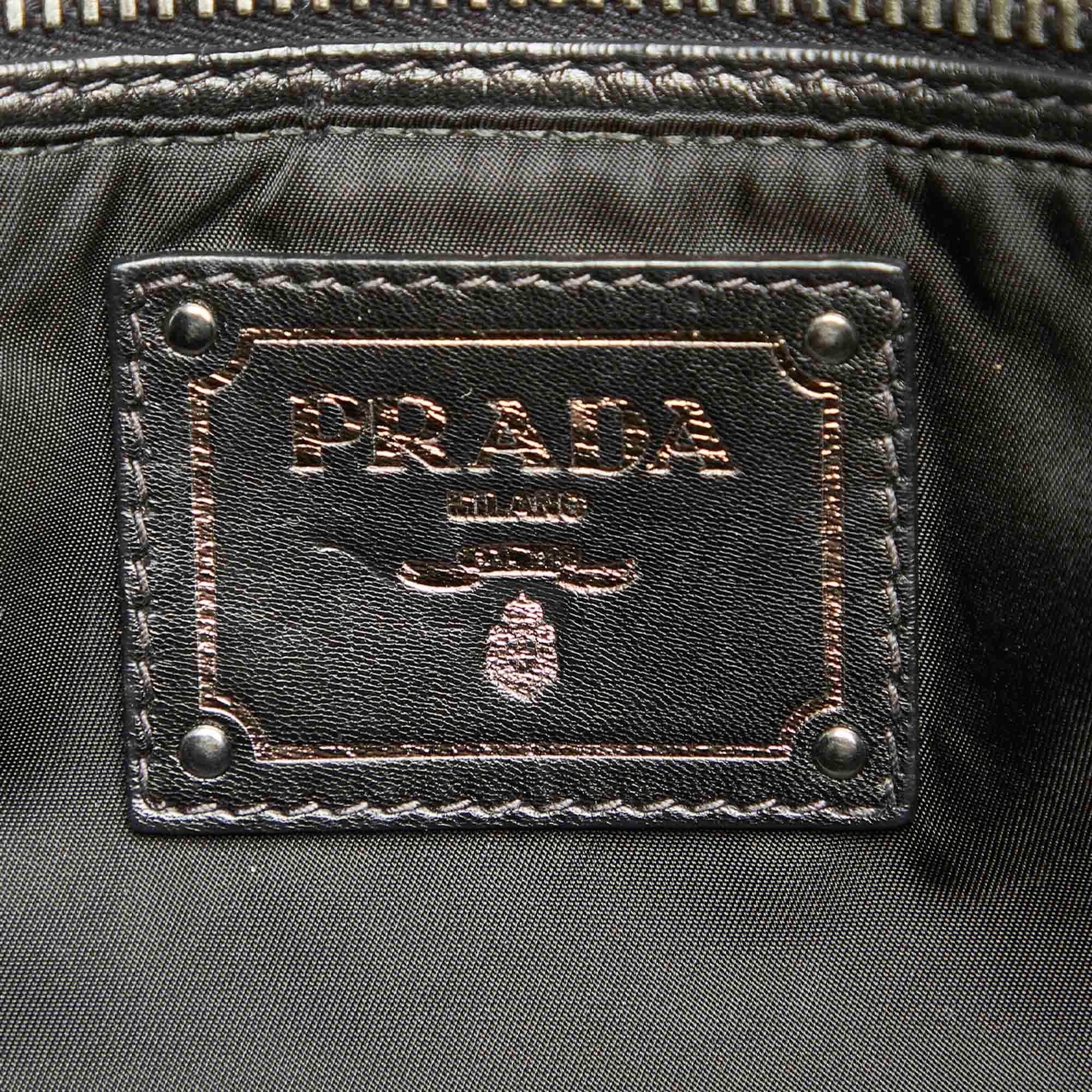 Prada Tessuto Tote Bag (SHG-31523)