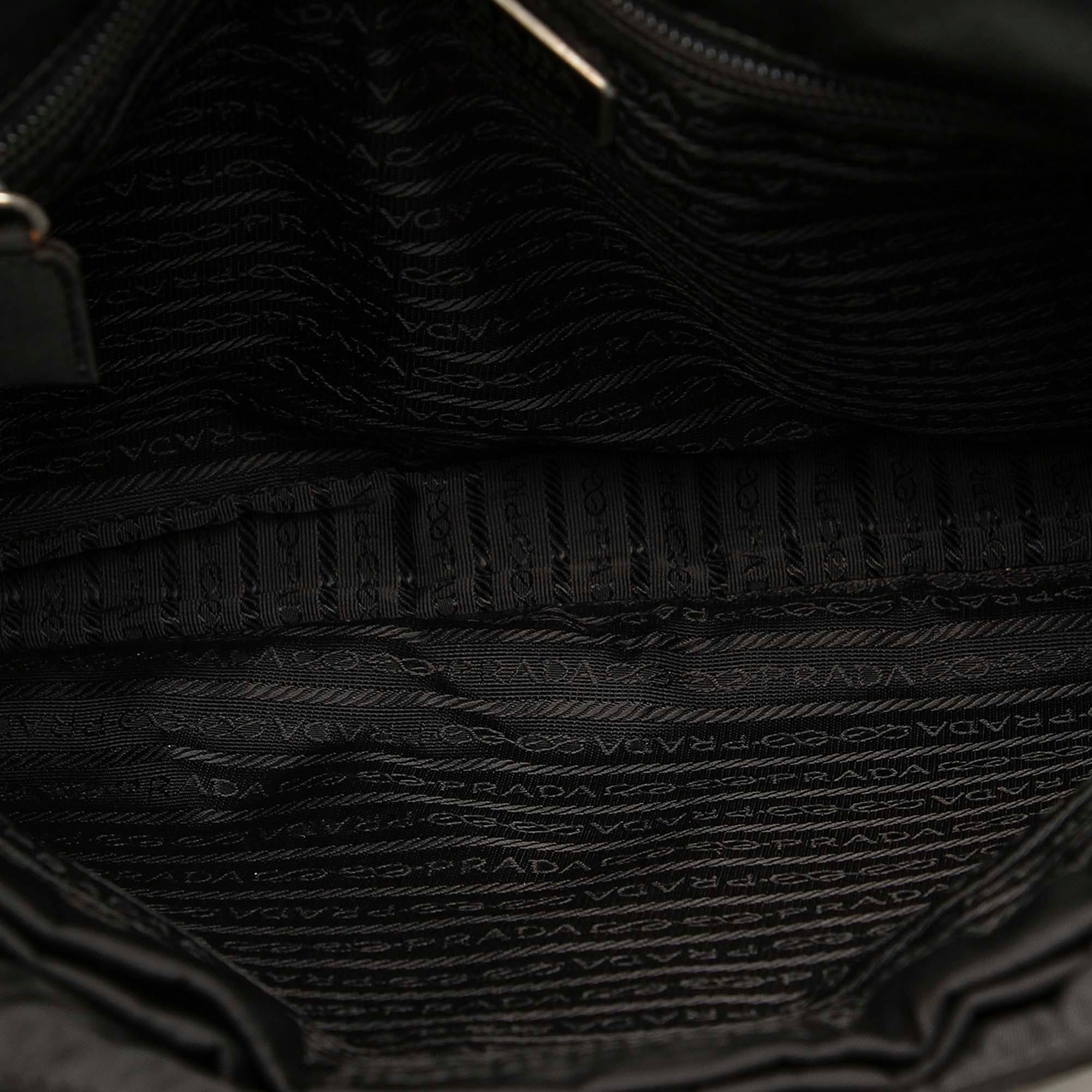 Prada Tessuto Tote Bag (SHG-31530)