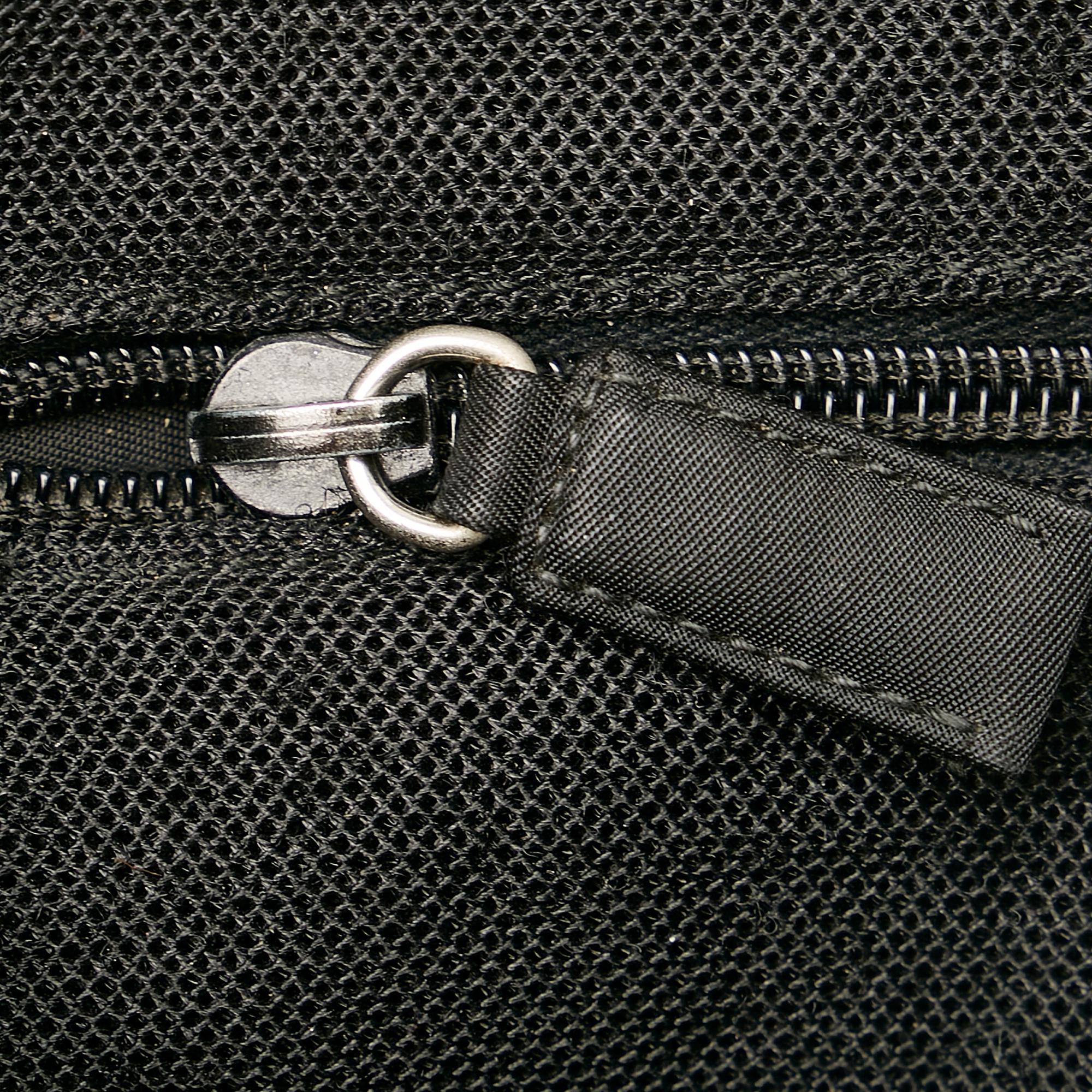 Prada Tessuto Tote Bag (SHG-31560)