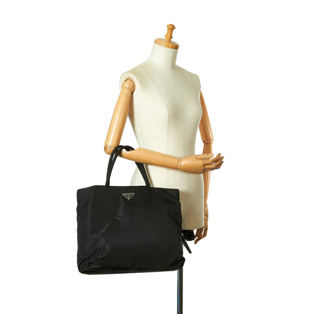 Prada Tessuto Tote Bag (SHG-26251)
