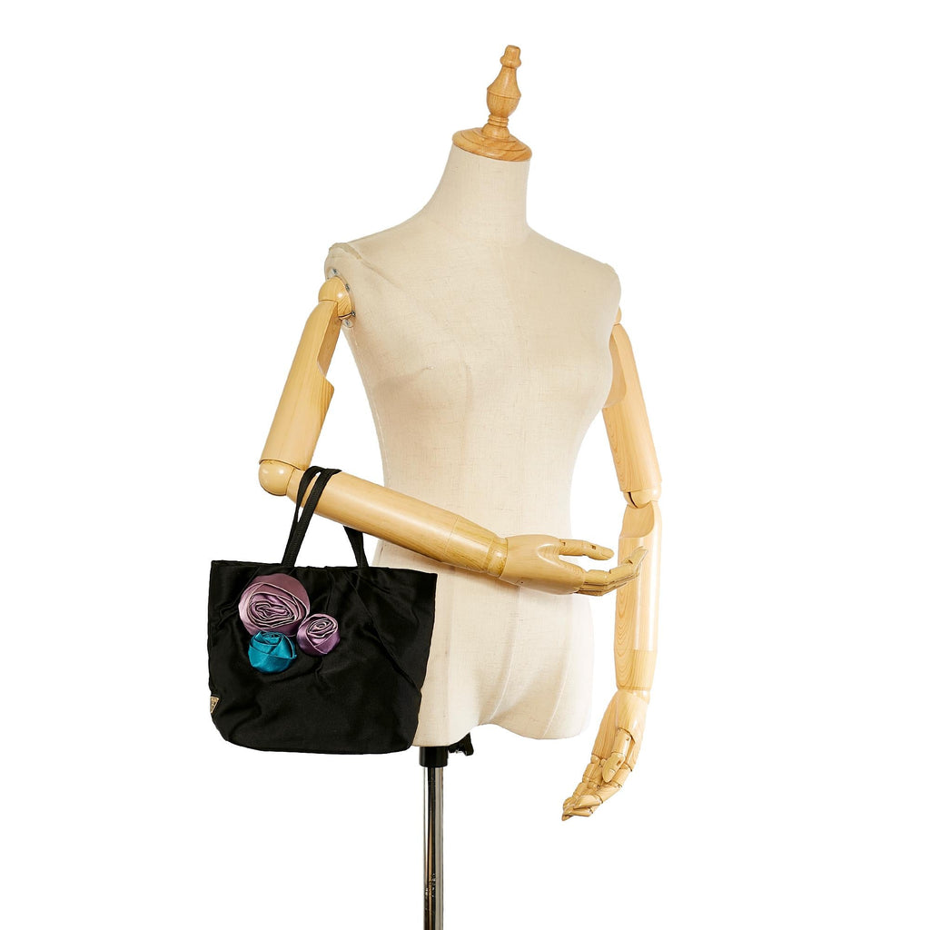 Prada Tessuto Tote Bag (SHG-26392)