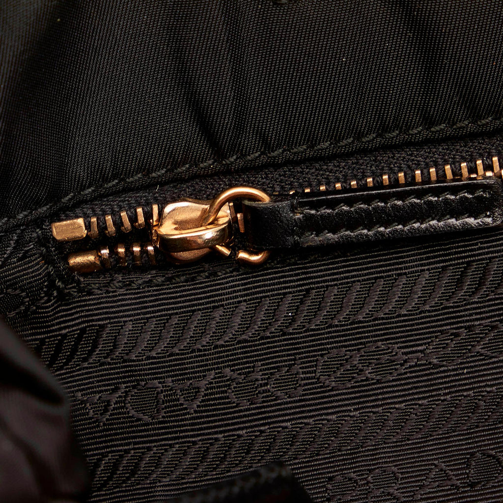 Prada Tessuto Tote Bag (SHG-27737)