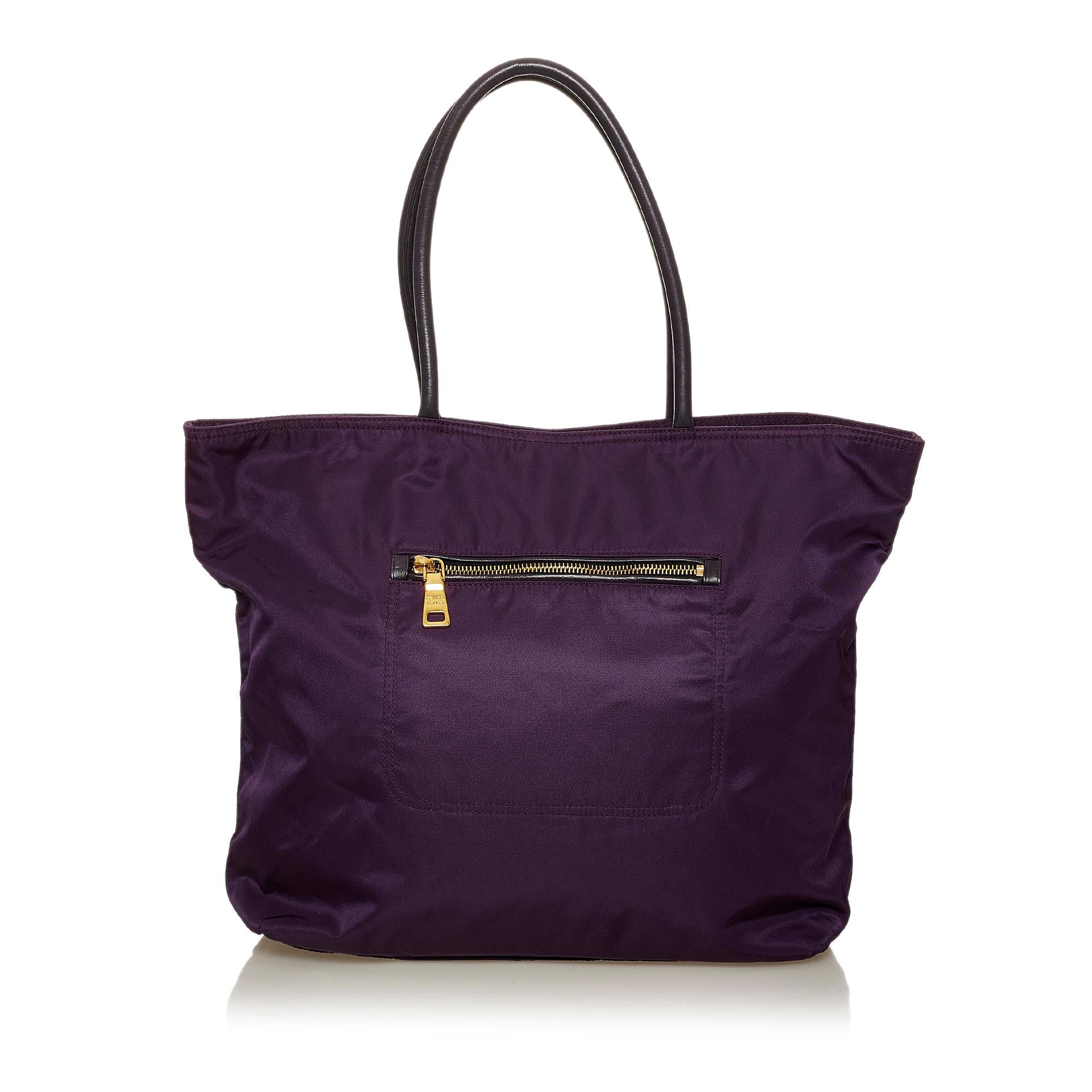 Prada Tessuto Tote Bag (SHG-29136)