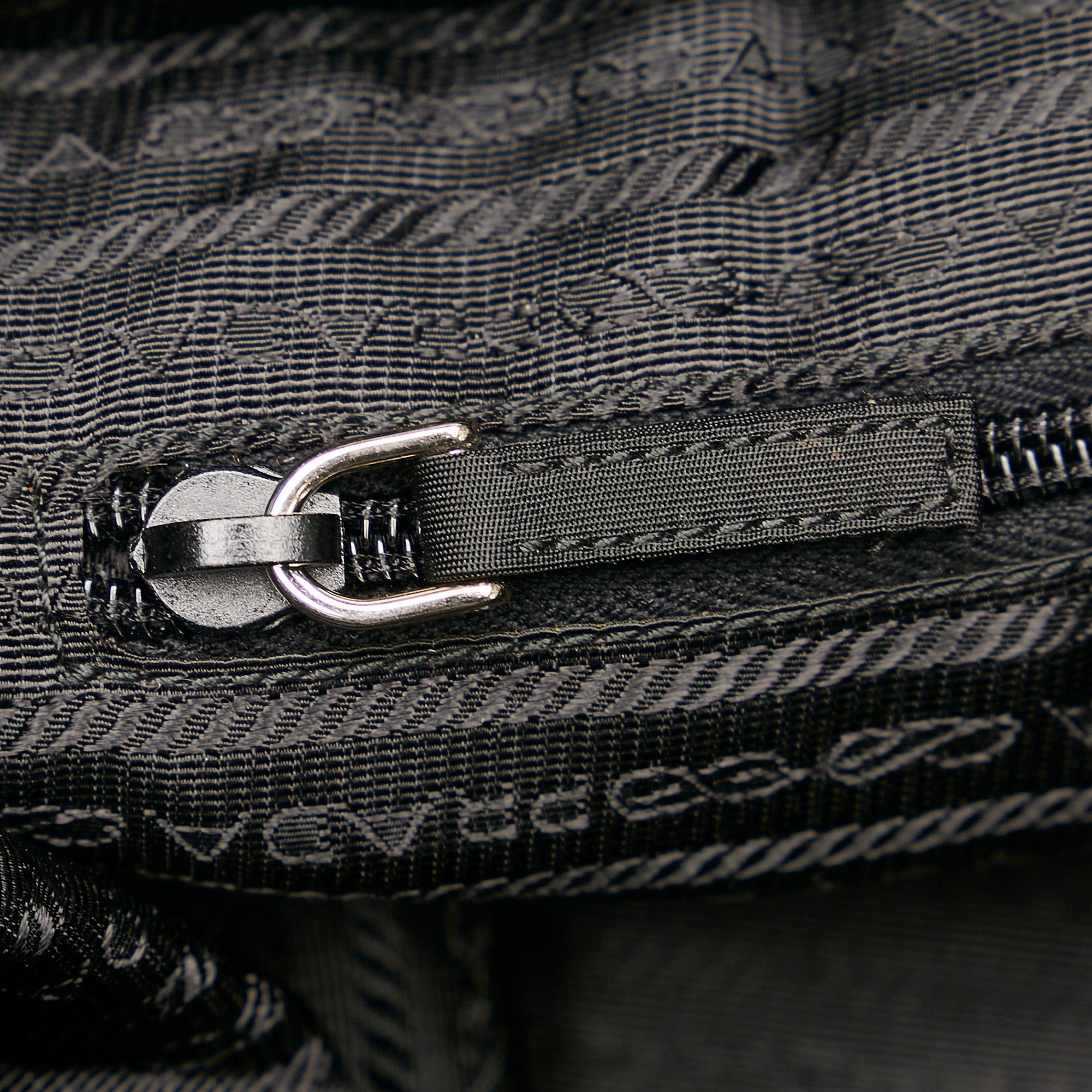 Prada Tessuto Tote Bag (SHG-29252)