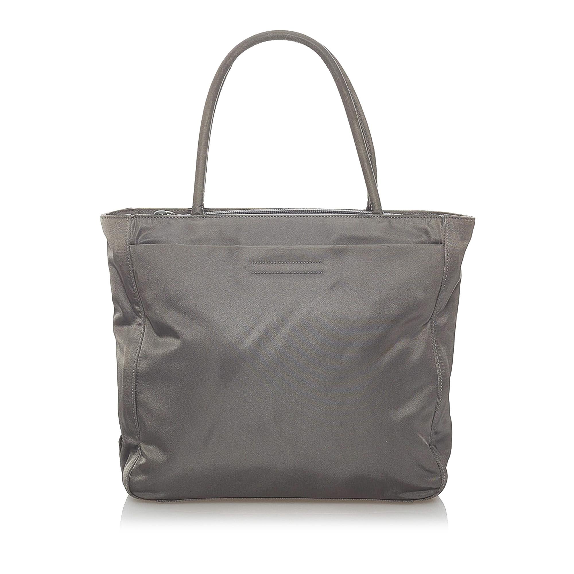 Prada Tessuto Tote Bag (SHG-30603)