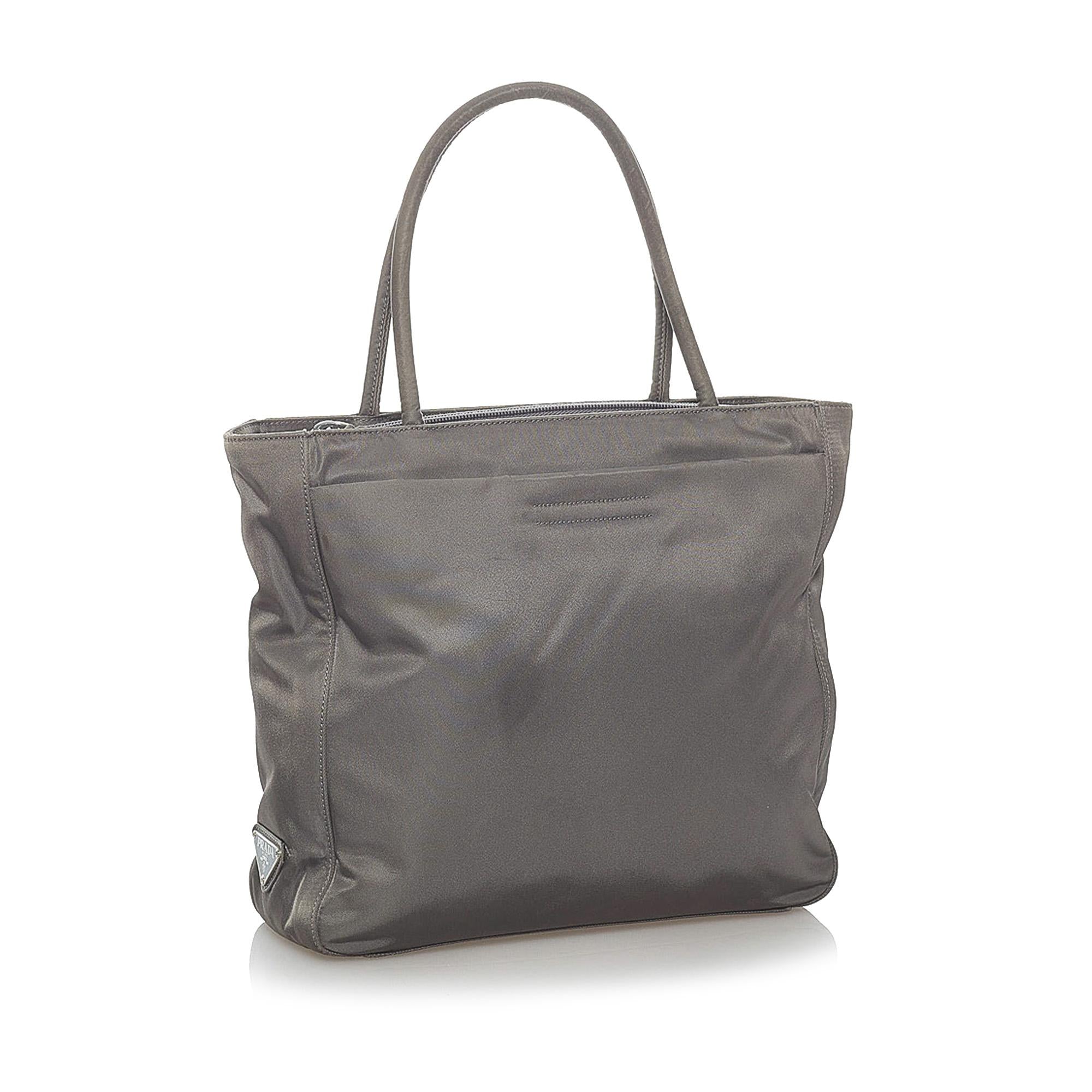 Prada Tessuto Tote Bag (SHG-30603)