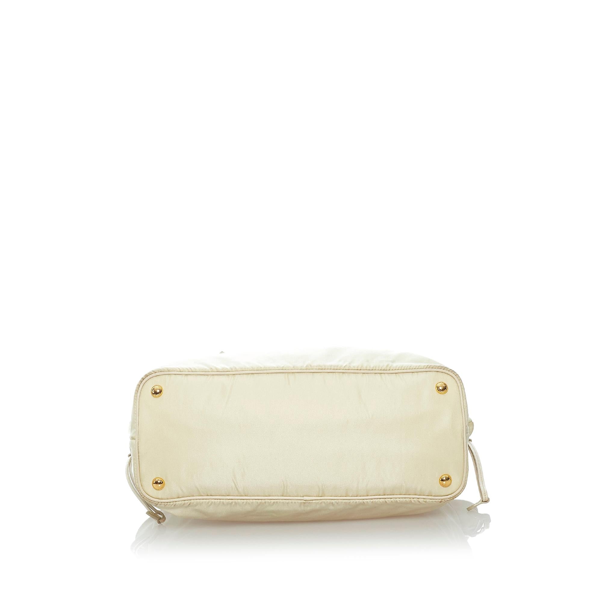 Prada Tessuto Tote Bag (SHG-30937)