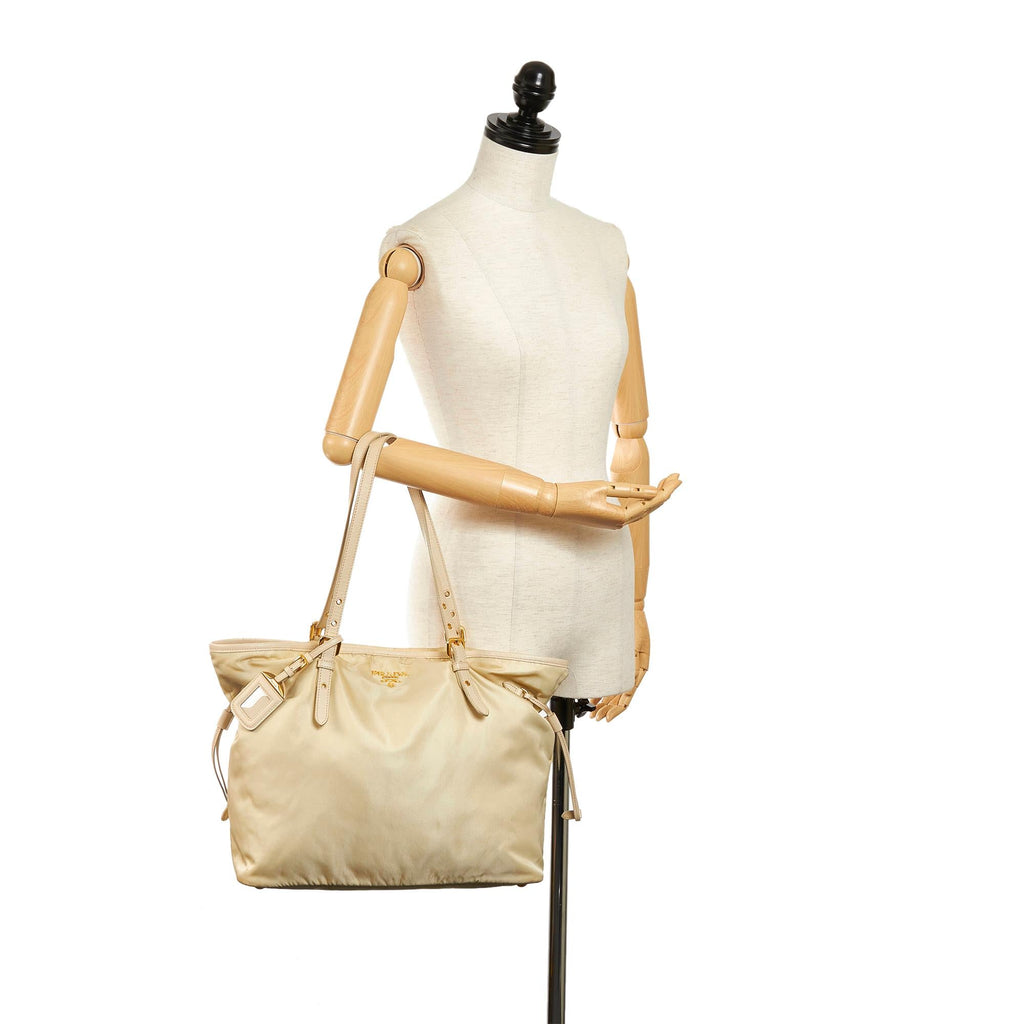 Prada Tessuto Tote Bag (SHG-30937)