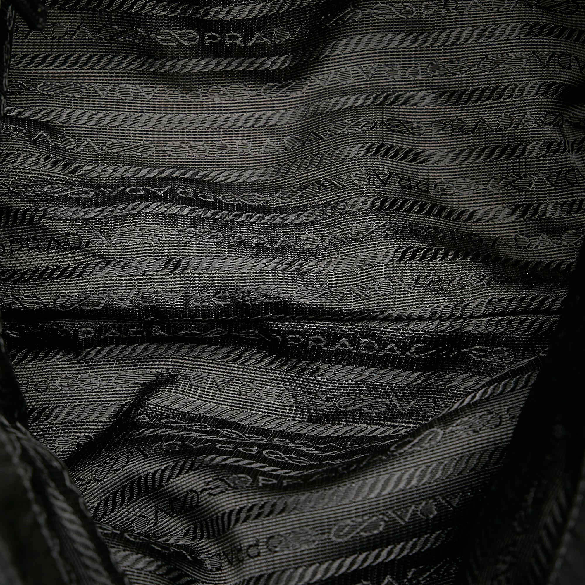 Prada Tessuto Tote Bag (SHG-31277)