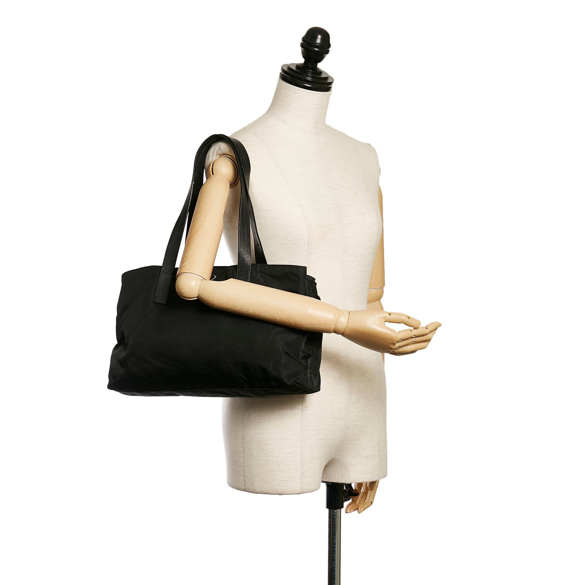 Prada Tessuto Tote Bag (SHG-31277)