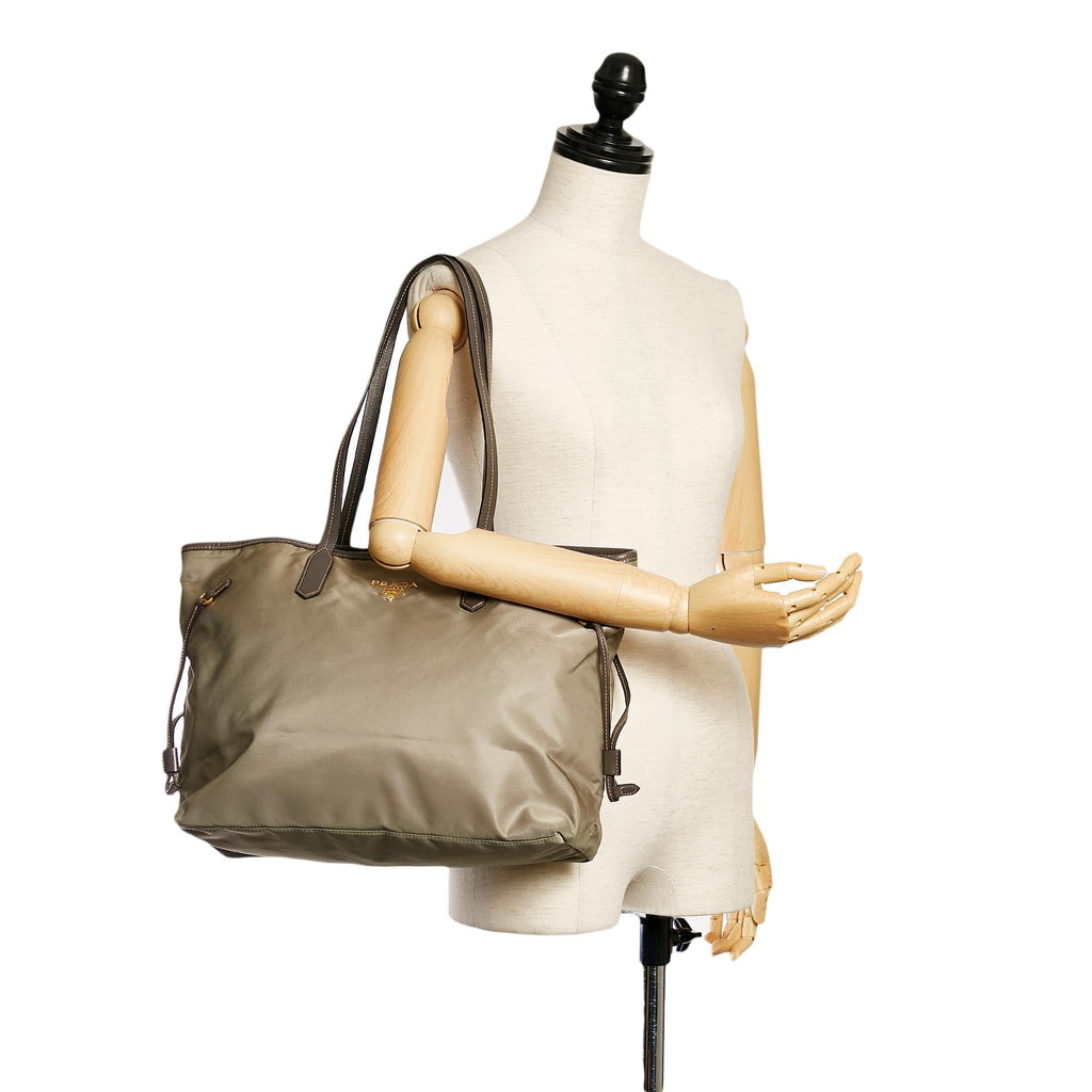 Prada Tessuto Tote Bag (SHG-33764)