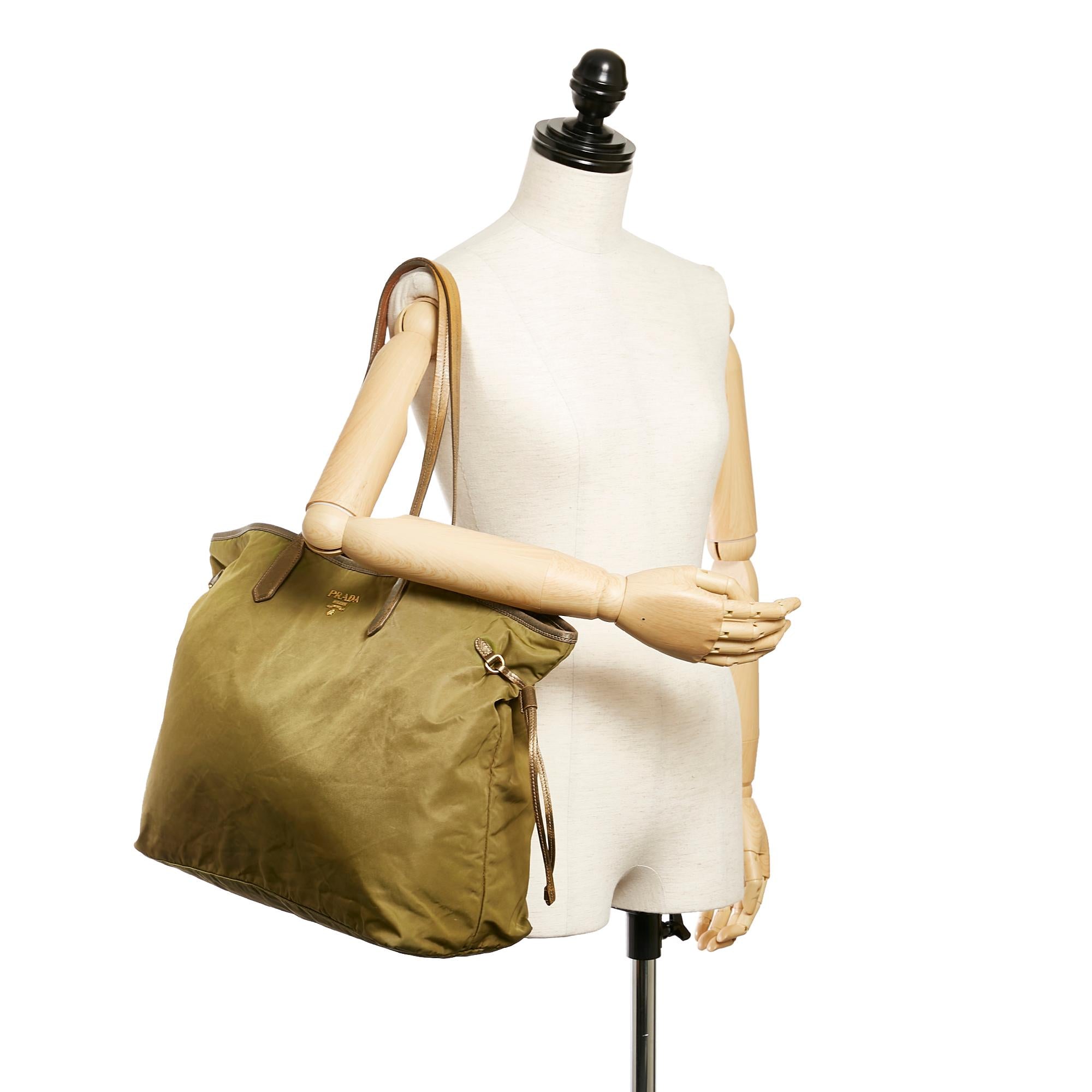 Prada Tessuto Tote Bag (SHG-33817)