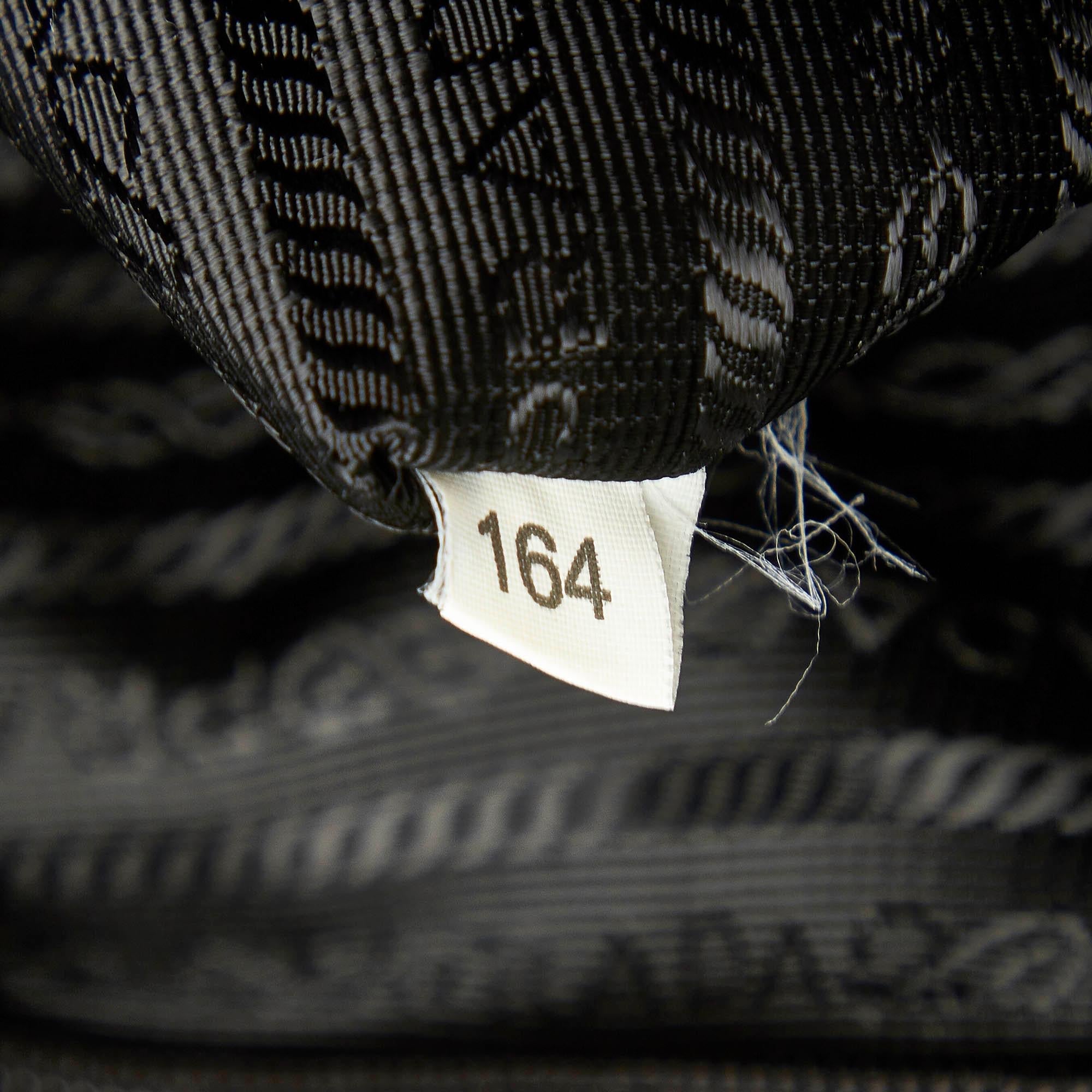 Prada Tessuto Tote Bag (SHG-36086)