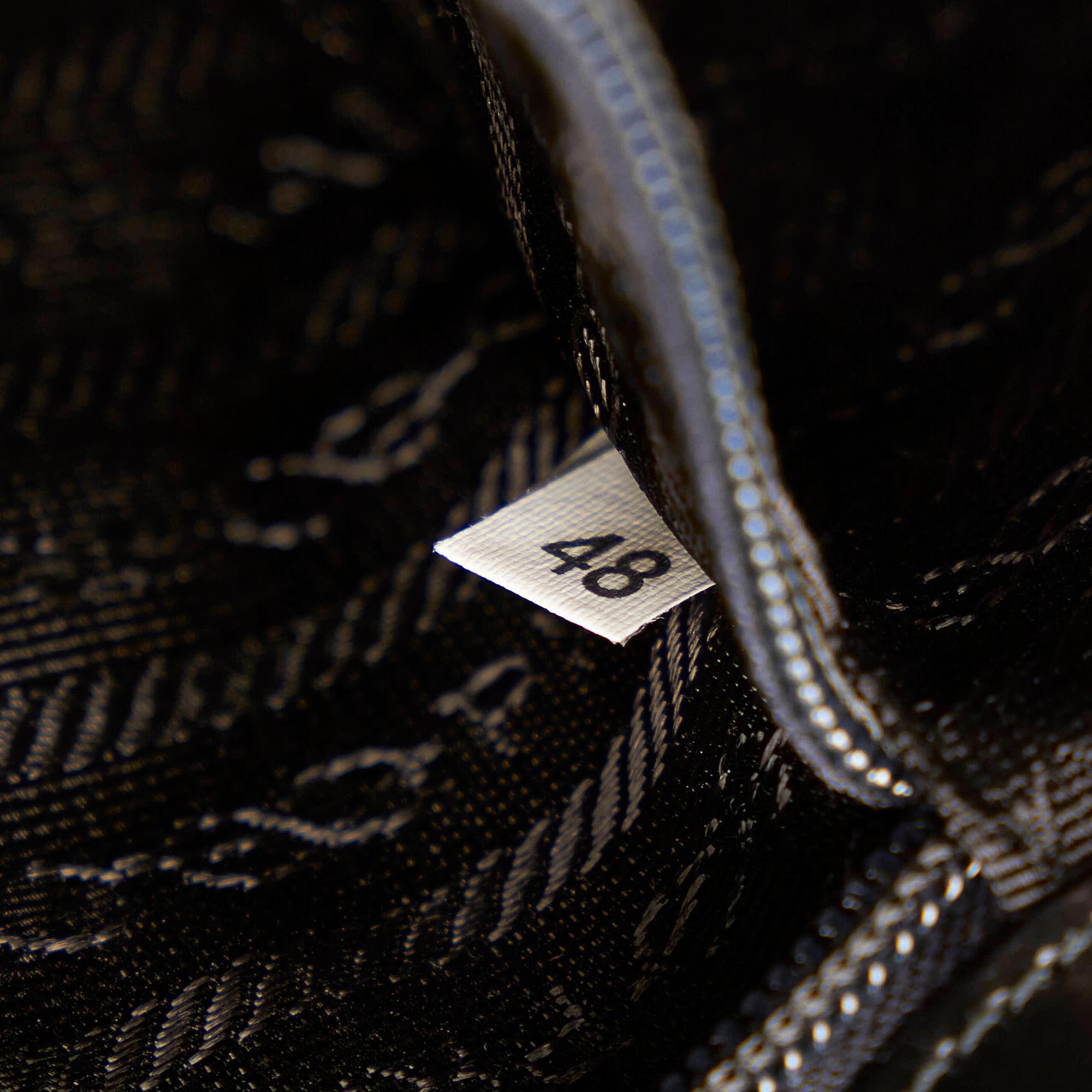 Prada Tessuto Tote Bag (SHG-36089)