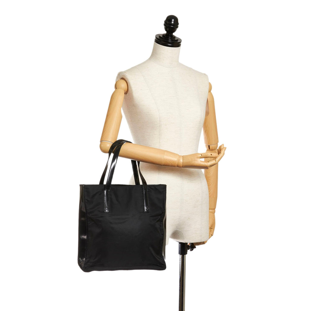 Prada Tessuto Tote Bag (SHG-36089)
