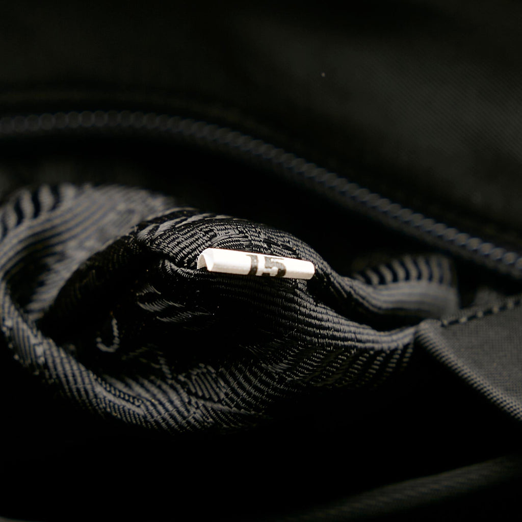Prada Tessuto Tote Bag (SHG-36096)