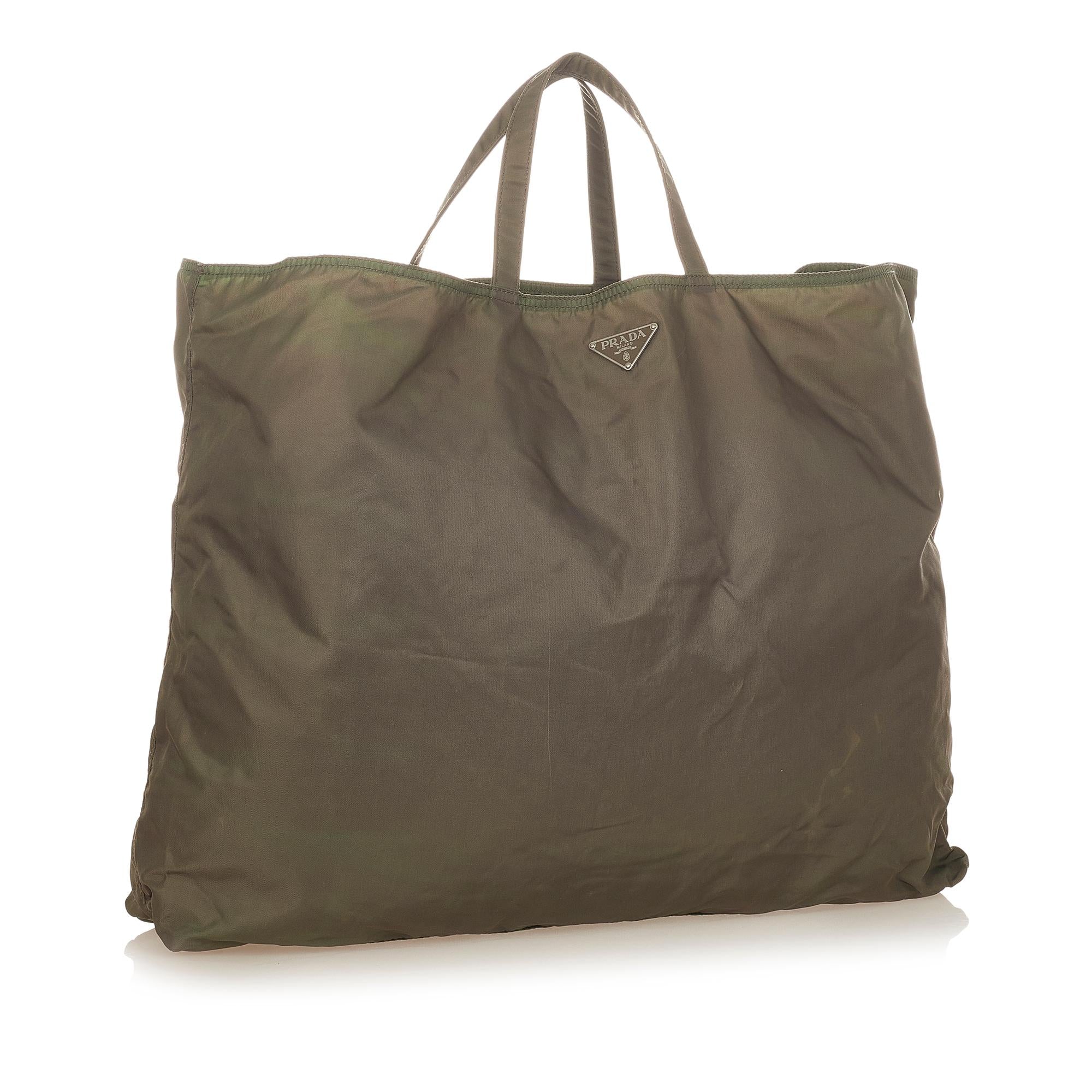 Prada Tessuto Tote Bag (SHG-36099)