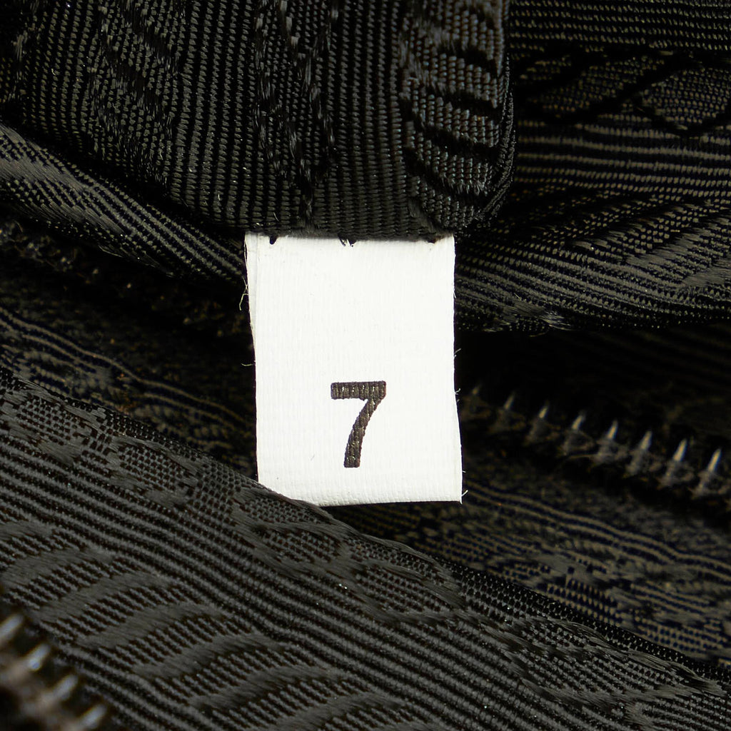Prada Tessuto Tote Bag (SHG-36127)