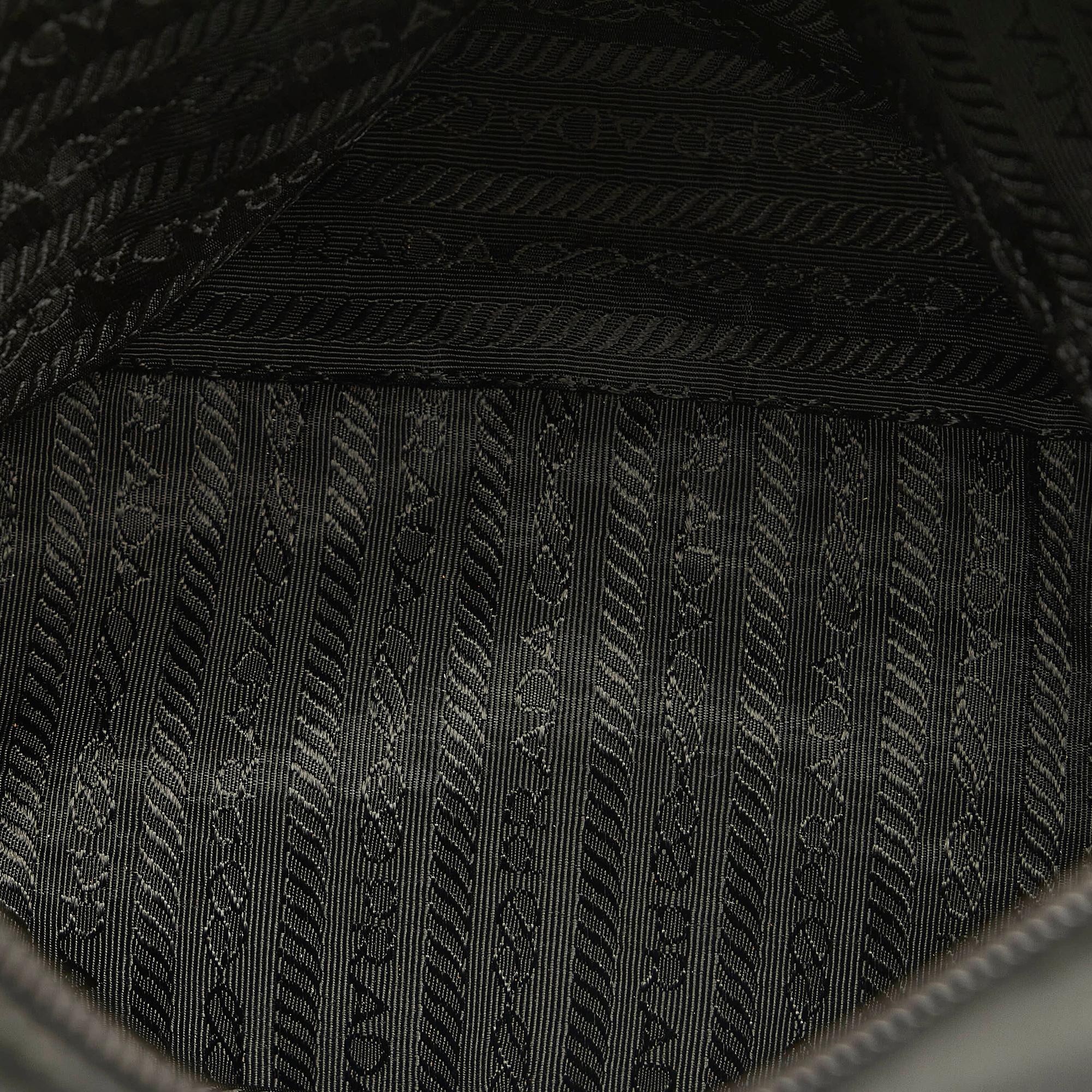 Prada Tessuto Tote Bag (SHG-36127)