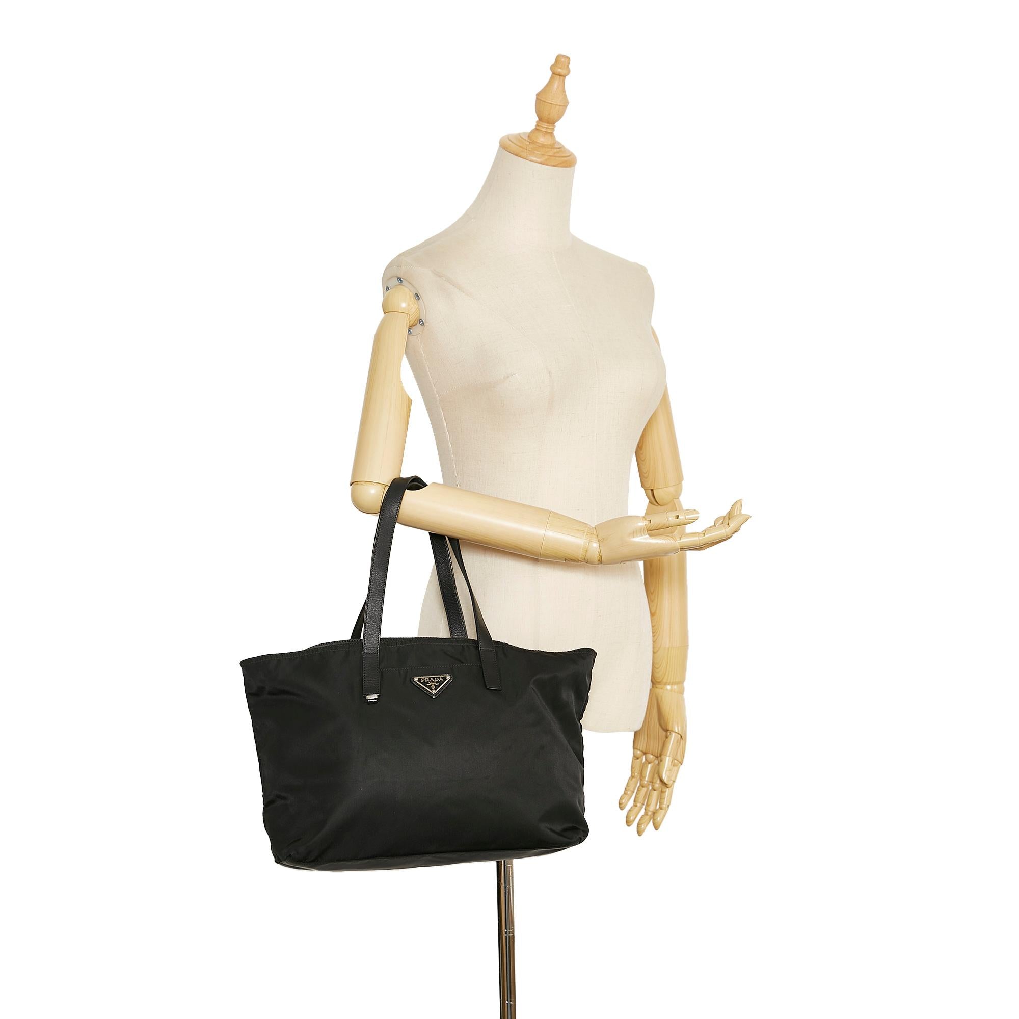Prada Tessuto Tote Bag (SHG-CGKYiq)