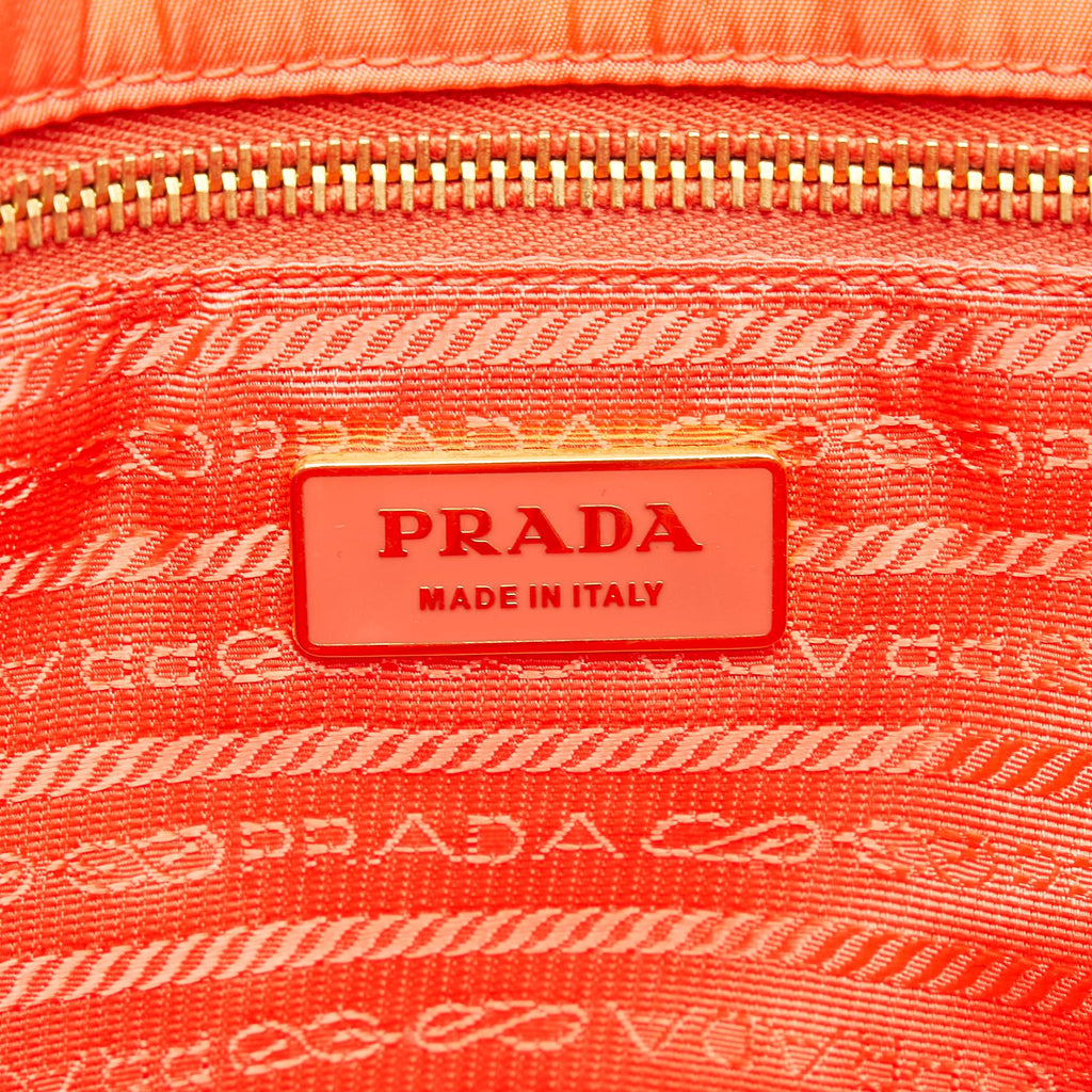 Prada Tessuto Tote Bag (SHG-uA1aKr)