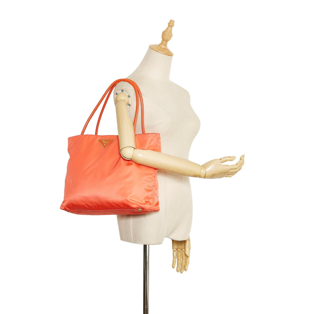 Prada Tessuto Tote Bag (SHG-uA1aKr)