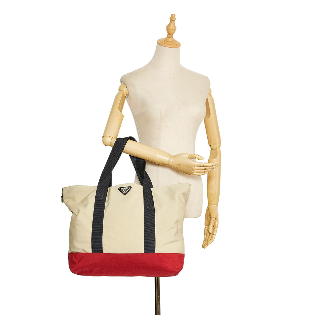 Prada Tessuto Tote Bag (SHG-btMB4J)